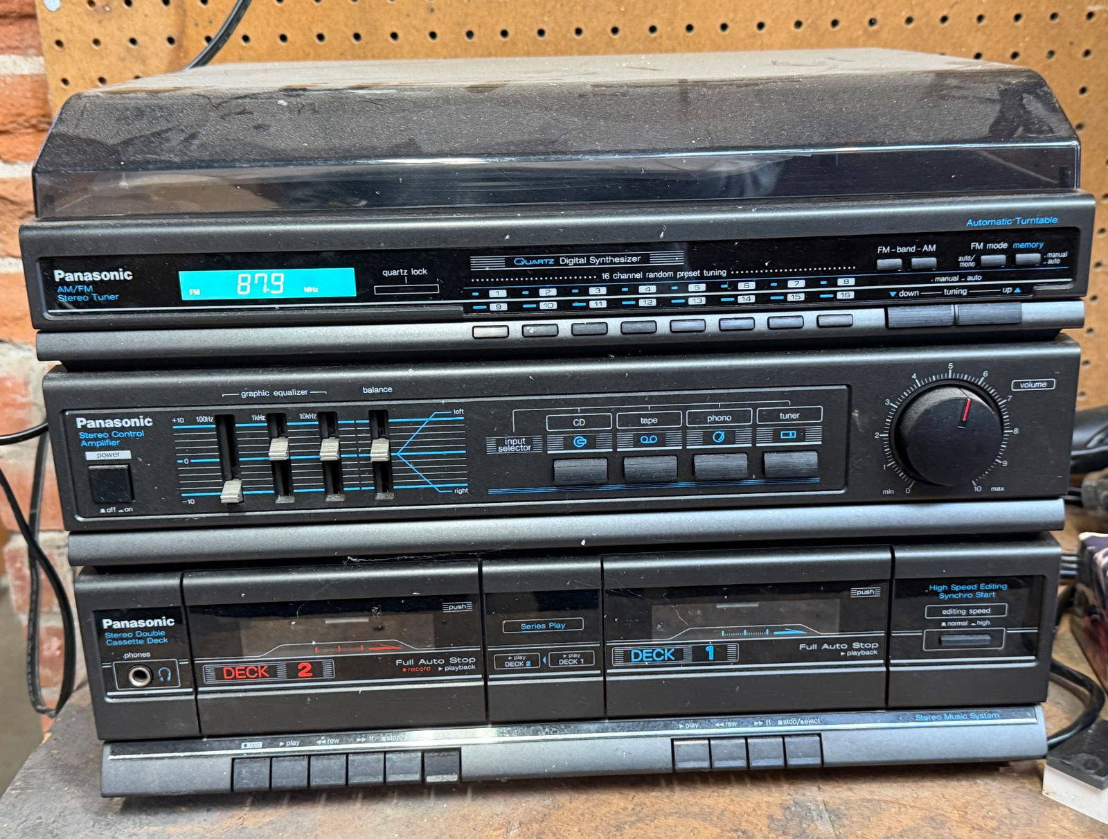 Panasonic Stereo Music System SG-H10 with AM/FM, Cassette, and Turntable (1 of 6)