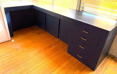 Large L-Shaped Wooden Desk with Drawers and Cabinets