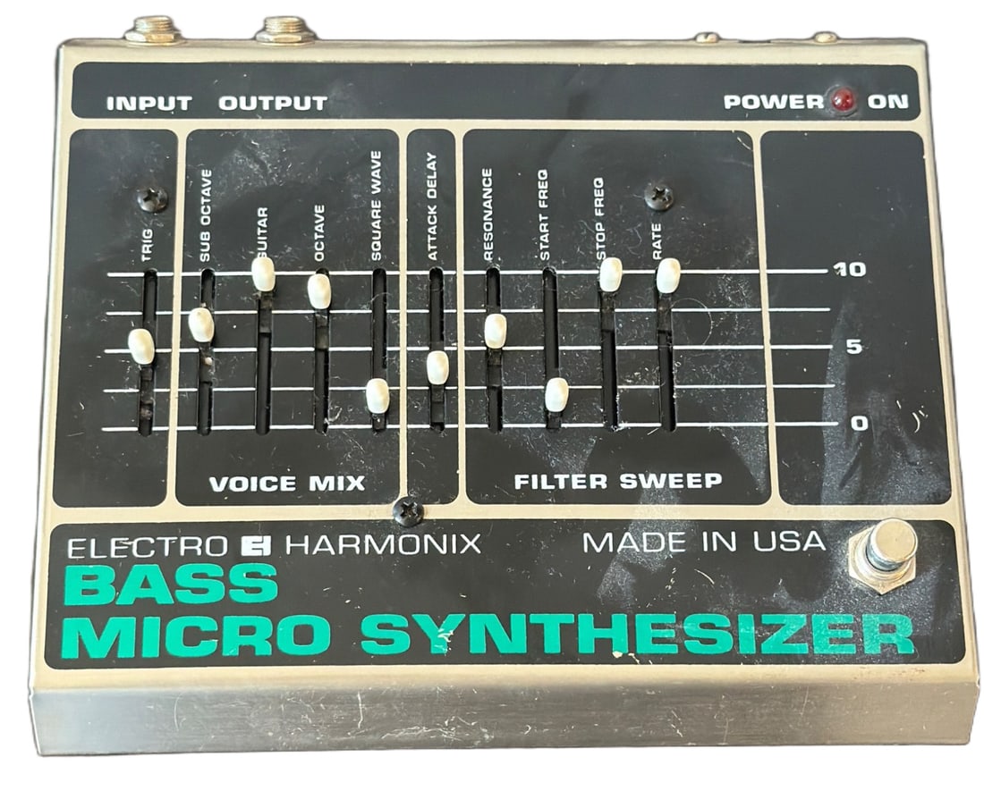 Electro-Harmonix Bass Micro Synthesizer Effects Pedal, Made in USA (1 of 4)