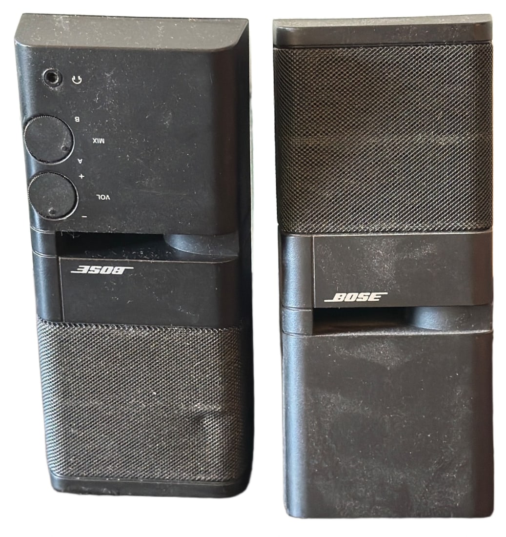 Bose Companion 2 Series II Multimedia Speaker System (1 of 2)
