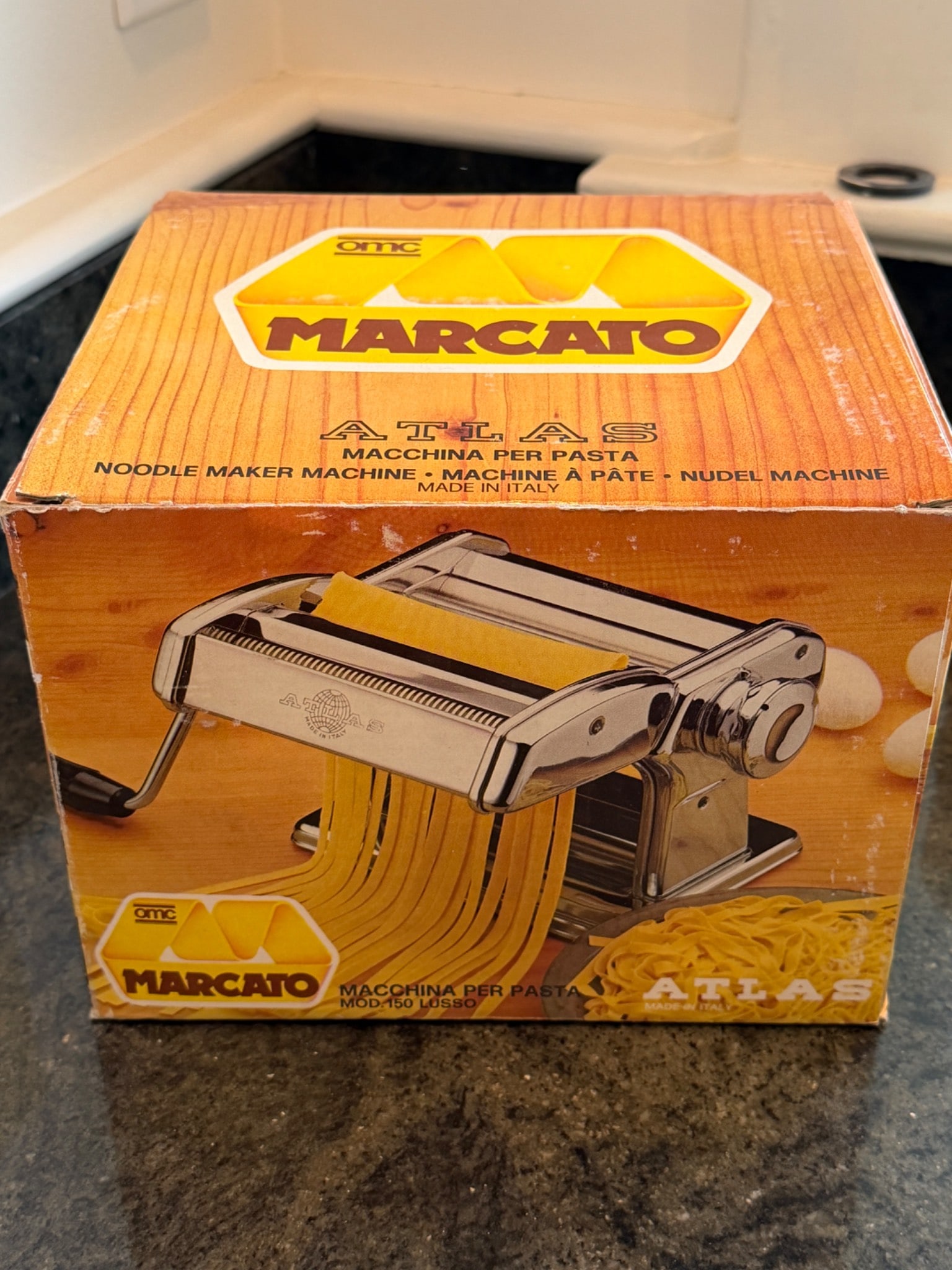 Marcato Atlas 150 Pasta Machine with Original Box (1 of 2)