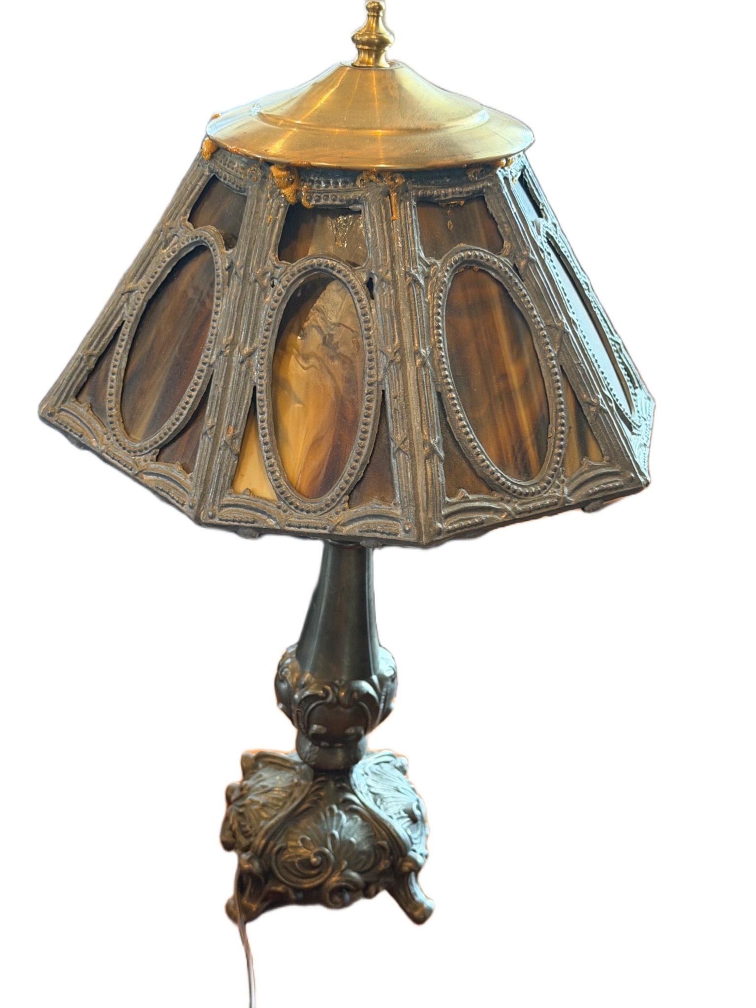 Art Deco Slag Glass Table Lamp with Ornate Metal BaseStained Glass Lamp with Metal Base and Ornate (1 of 9)