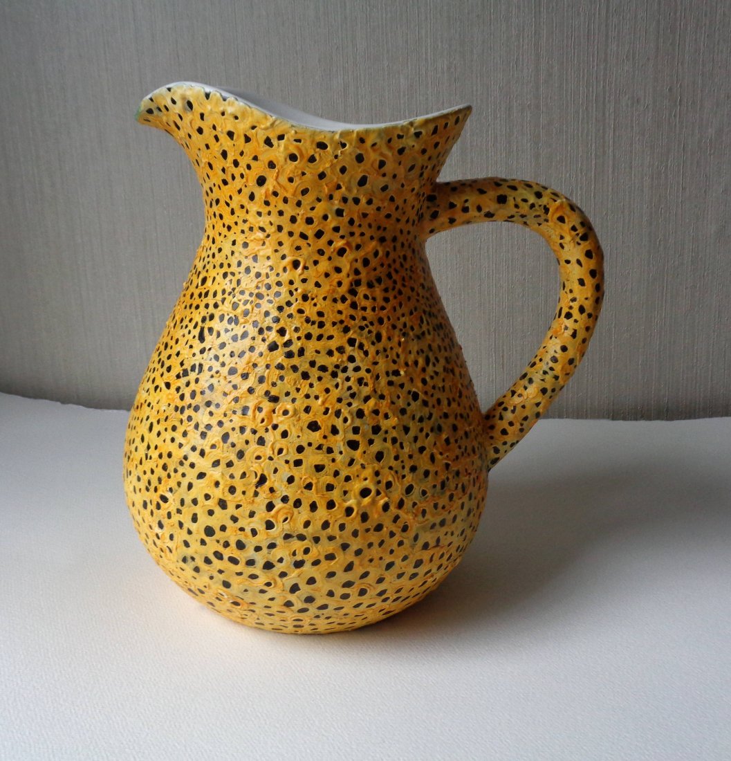 YAYOI KUSAMA JAPANESE CERAMIC VASE SIGNED (1 of 10)