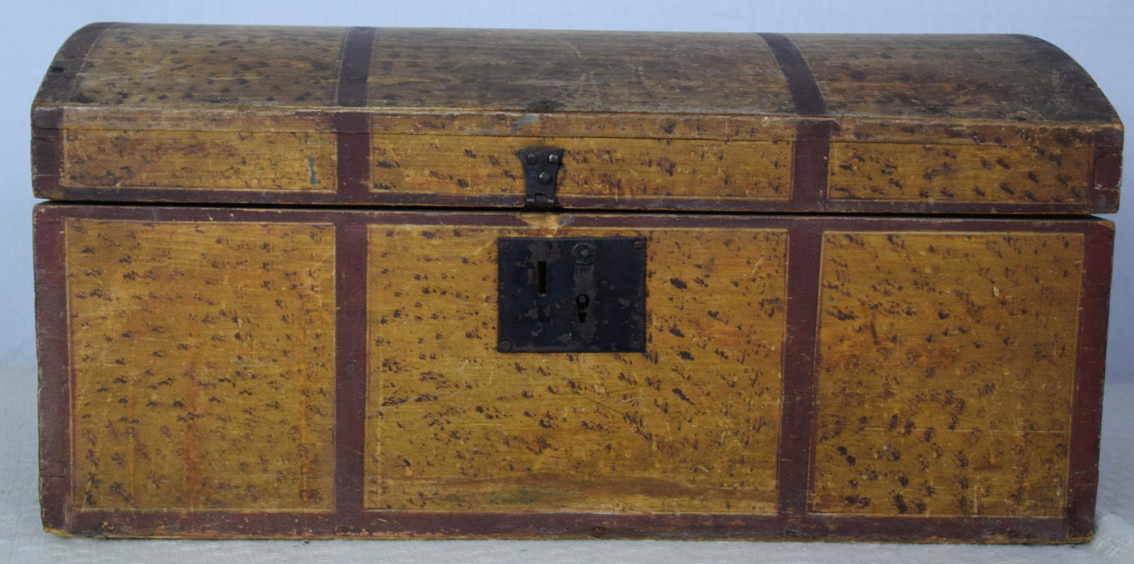 painted Decorated Dome Box (1 of 5)