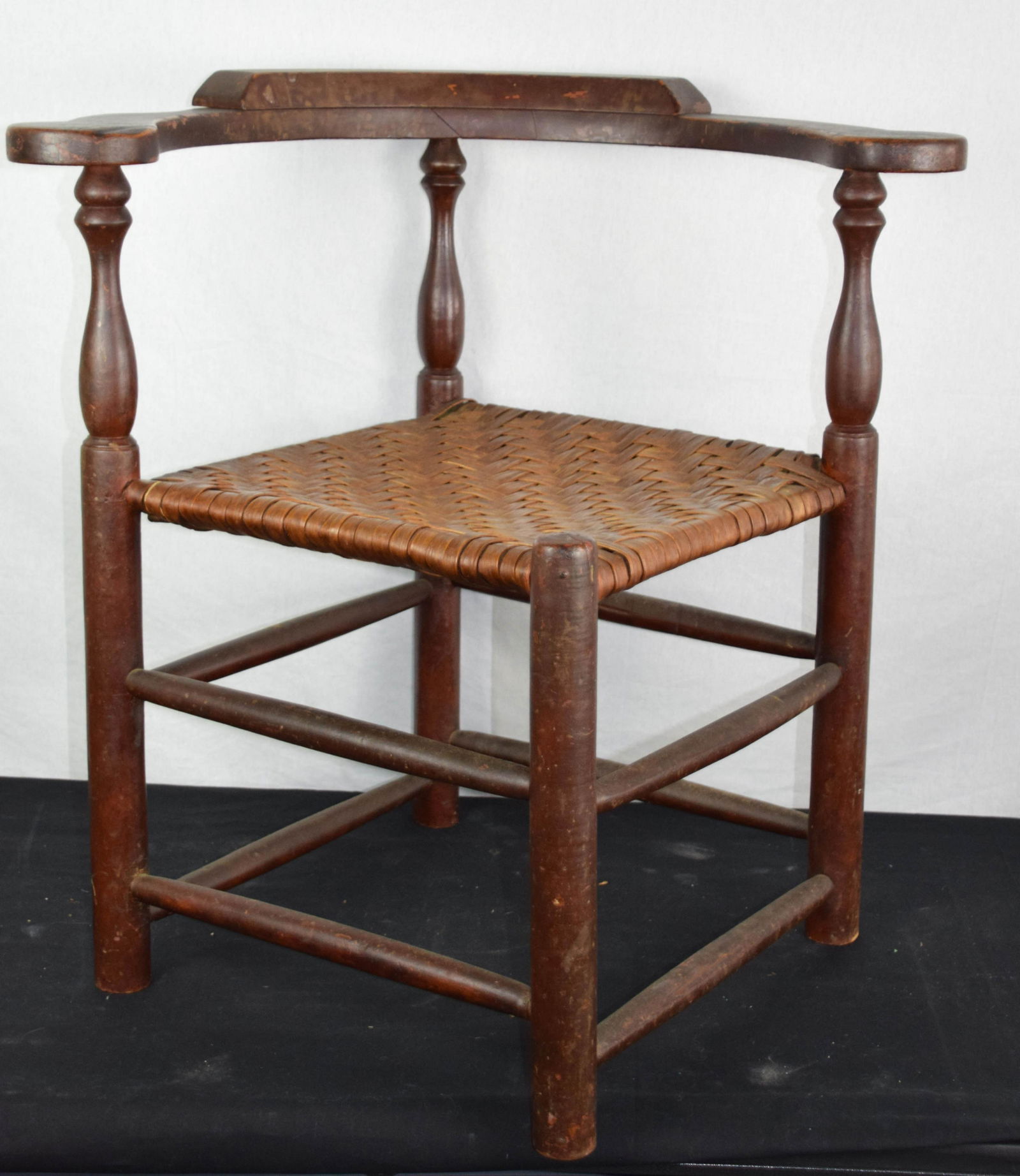 Queen Anne Corner Chair (1 of 4)