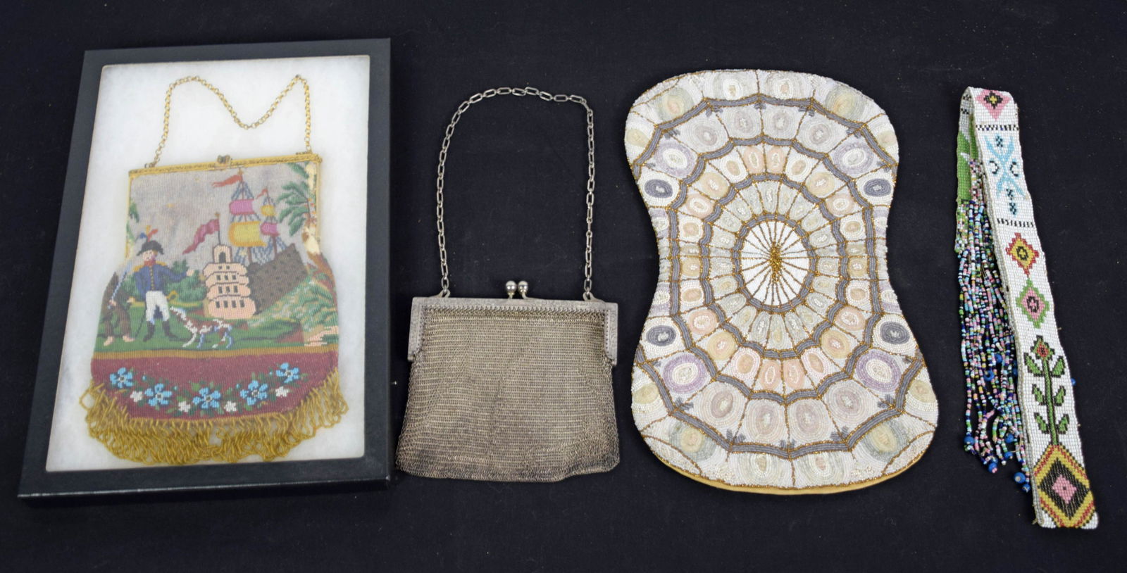 Beaded Purses (1 of 5)