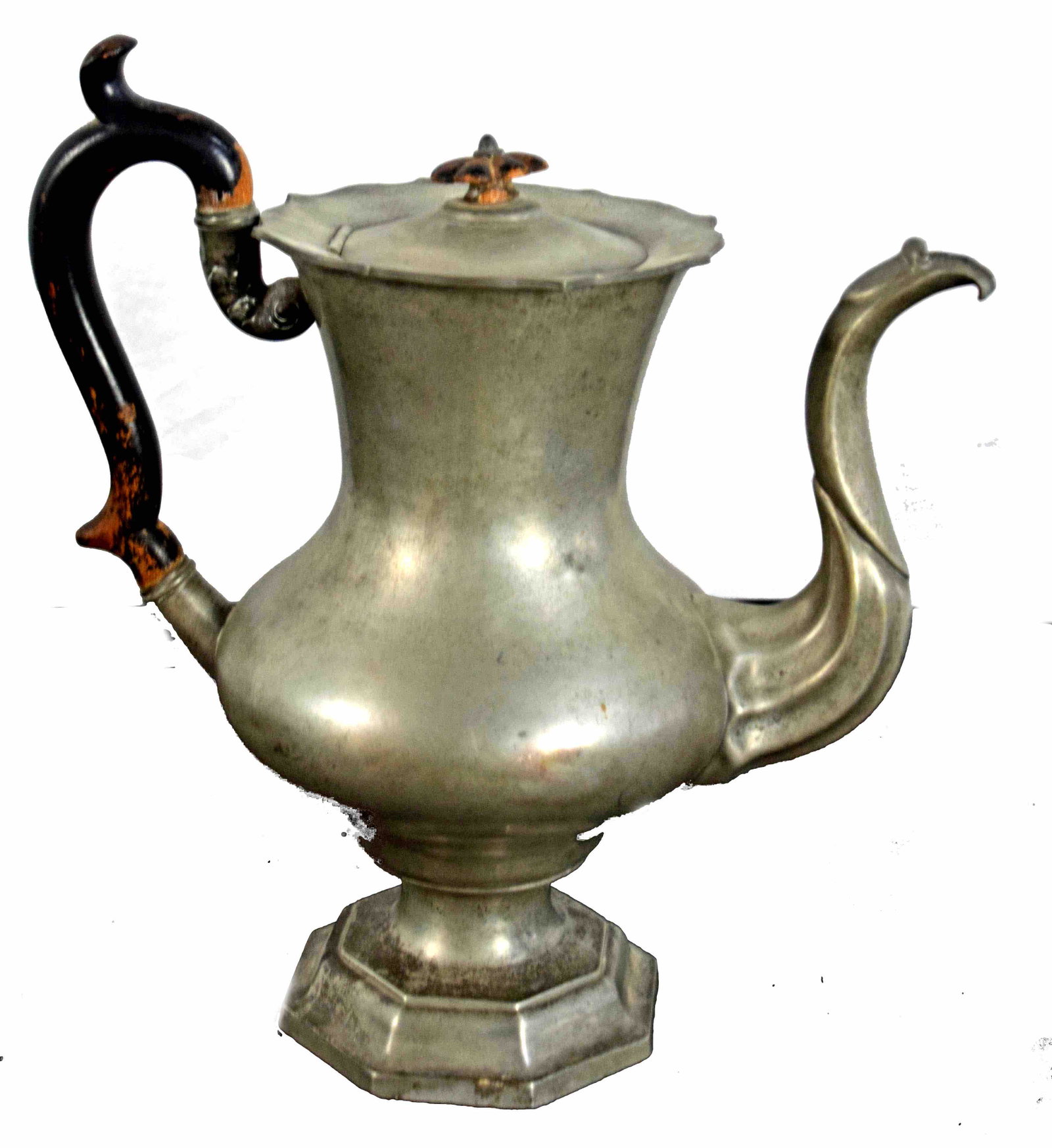 Pewter Tea Pot: Pewter tea pot with applied handle -signed Leonard Reed & Barton. 13 in height.