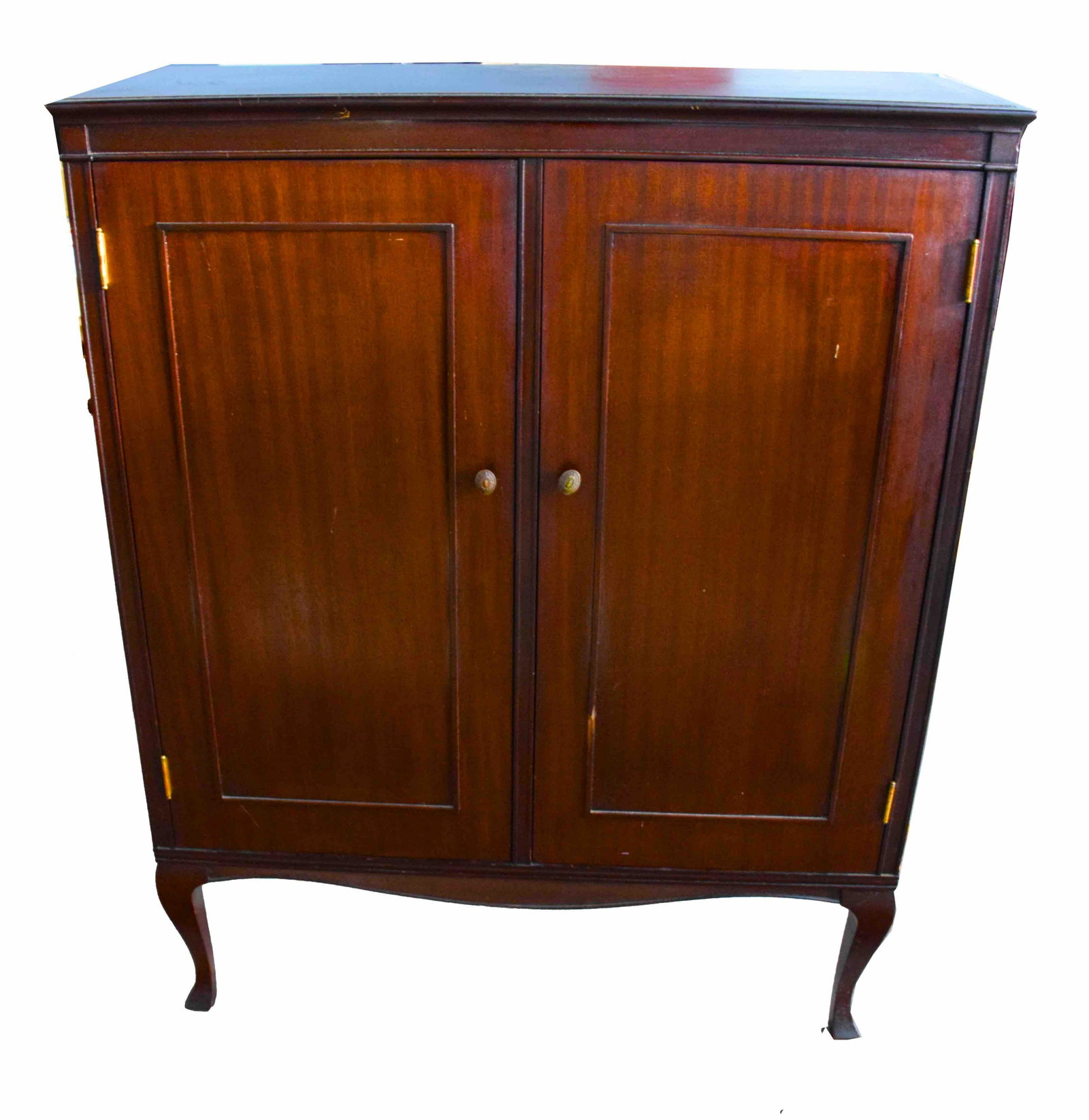 Queen Anne Style Music Cabinet: 20th century Queen Anne style music cabinet in mahogany with double doors with 44 drawer interior, all numbered, nicely made by Tindale Cabinet, NY. Some sheet music accompanies the cabinet. Dimension