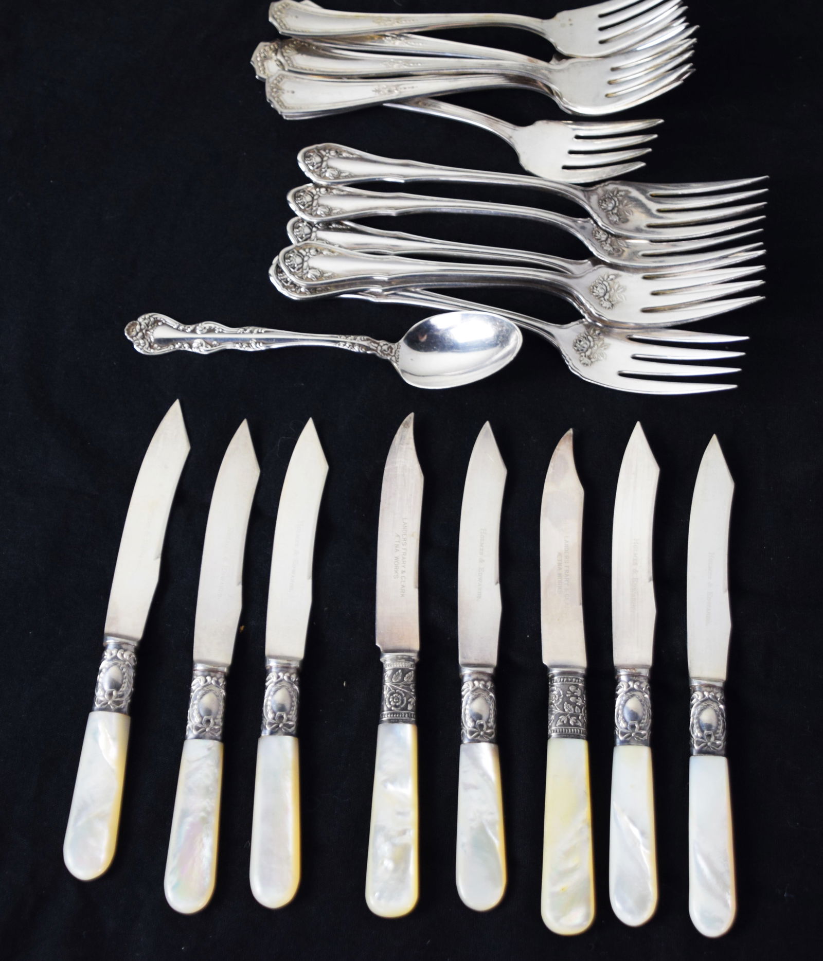 Set of Sterling Pearl Handled fruit Knives (1 of 2)