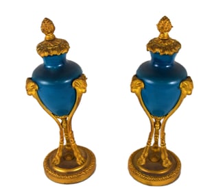 Pair Of Turquoise Garnitures