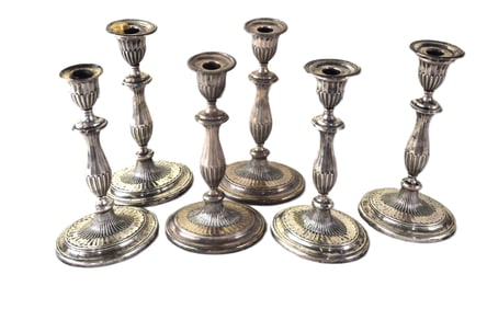 Tree Pair Of Candlesticks