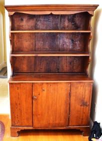 Early Set Back Cupboard