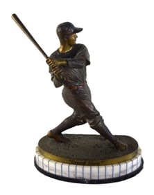 Lou Gehrig Bronze Sculpture
