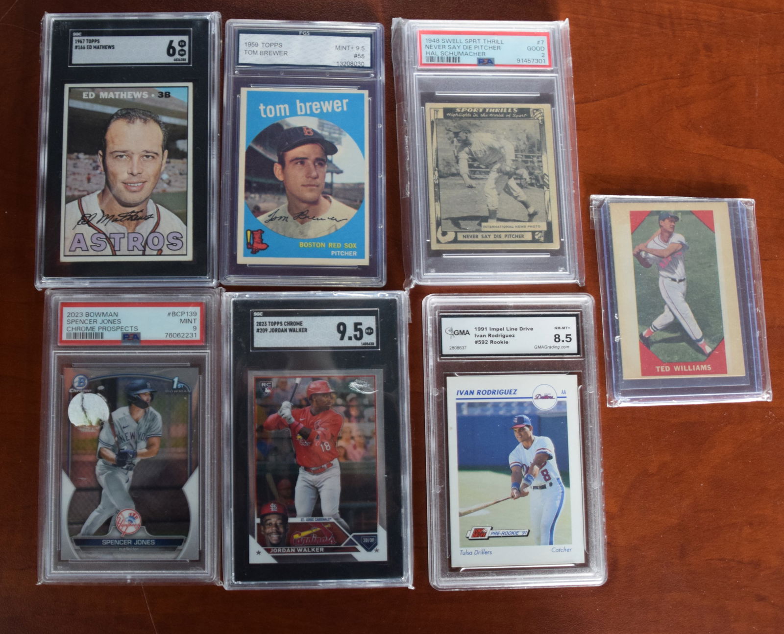 Lot Of 7 Baseball Cards (1 of 2)