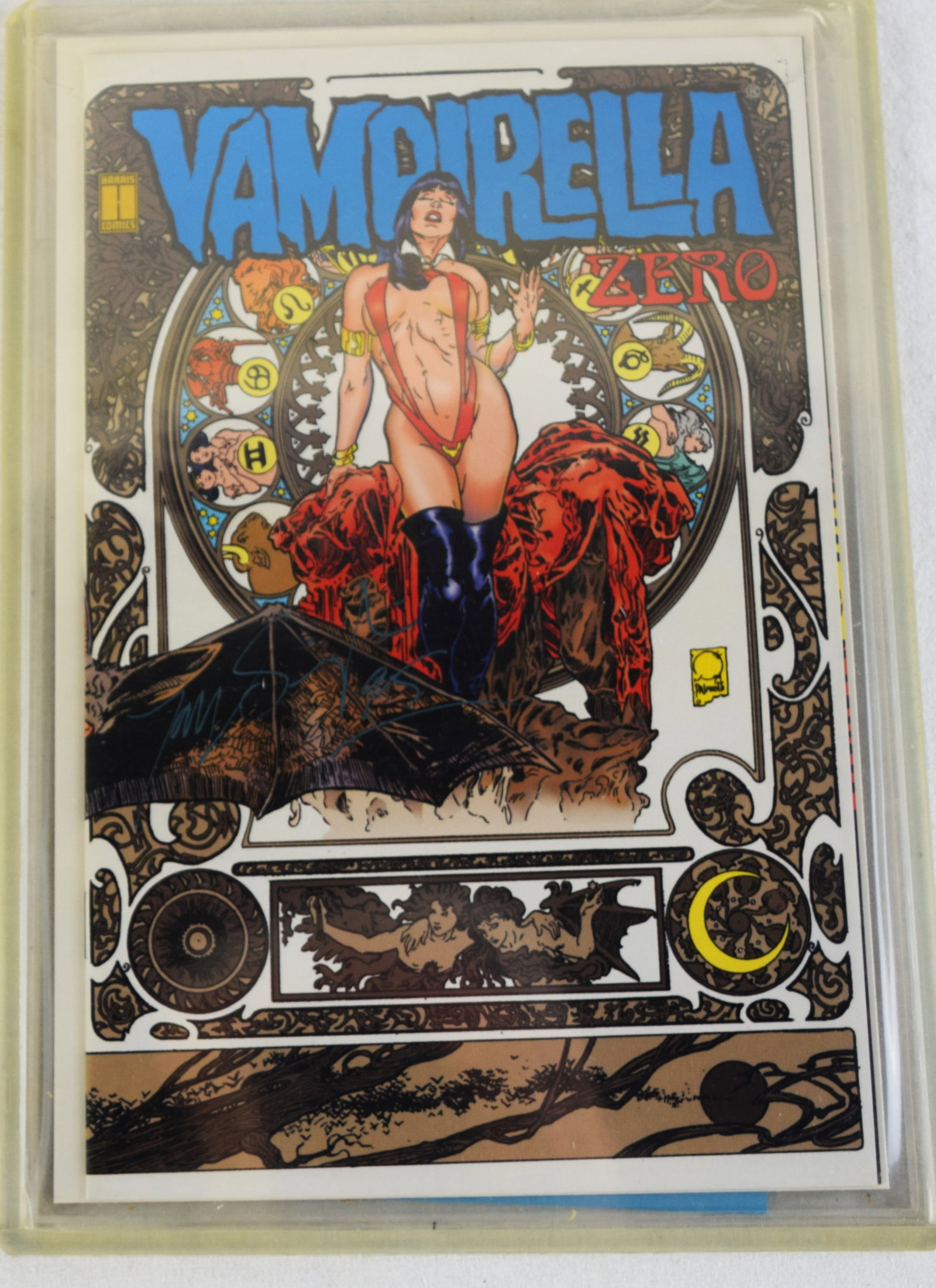Comic Book Vengeance Of Vampirella #1 Royal Blue Addition: Copy of the Harris Comics, Vengeance of Vampirella #1, Royal Blue edition, one of hundred printed. Certificate of Authenticity included.