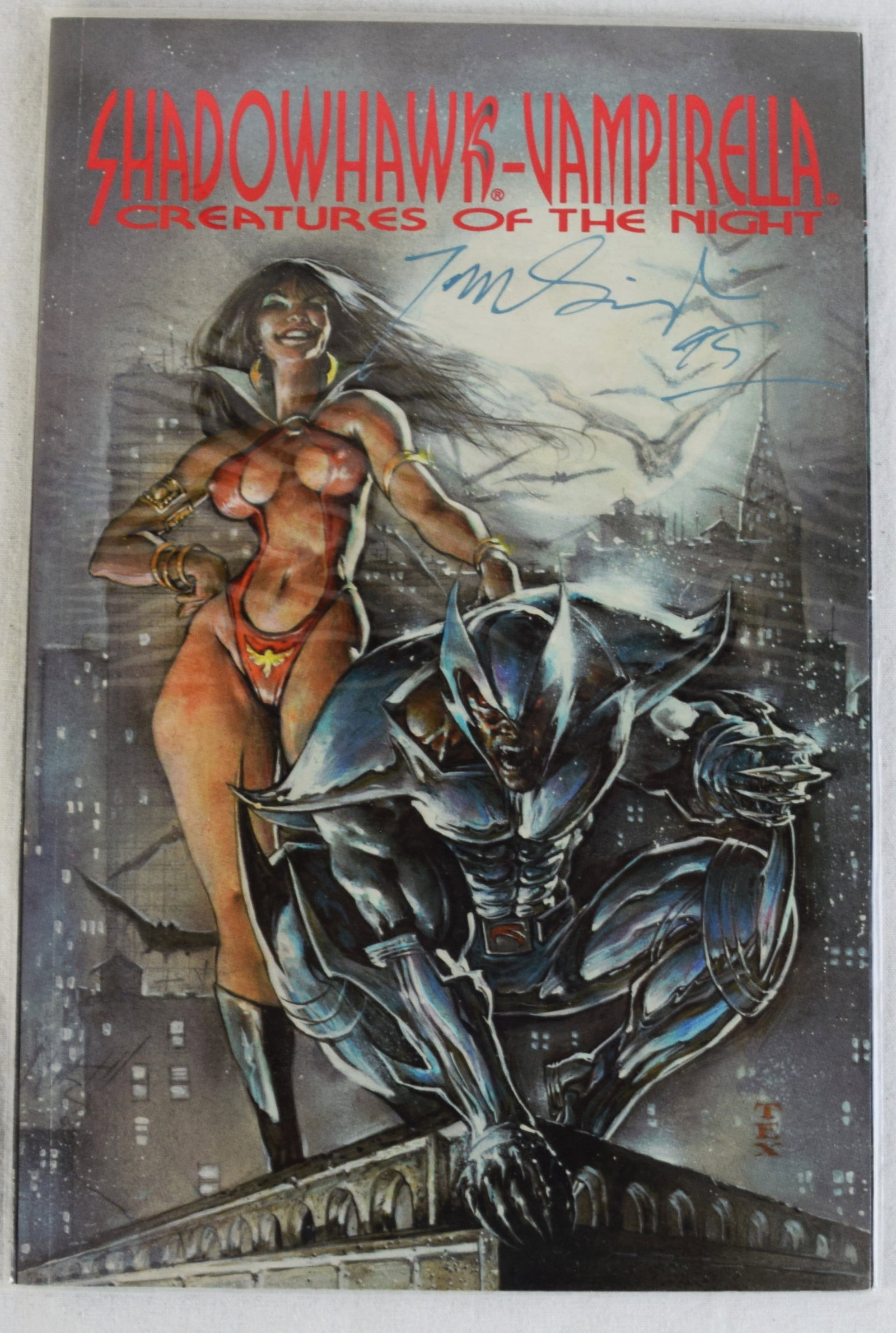 Twelve Signed Vampirella Comics Including #0 Red edition - 9