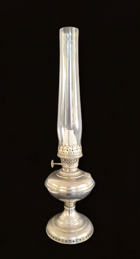 ALADDIN OIL LAMP WITH FLUTE C1910'S (1 of 6)