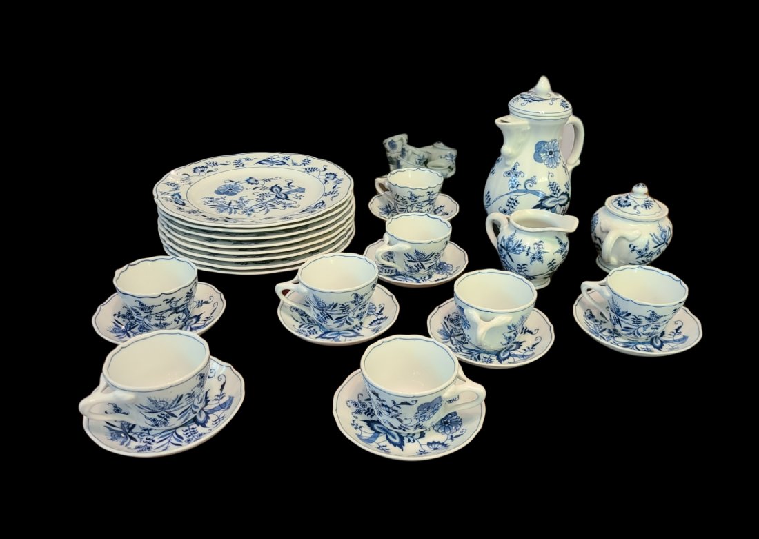 SERVICE FOR 8 BLUE DANUBE CHINA (1 of 3)