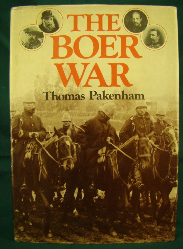 PAKENHAM, Thomas - "THE BOER WAR" - BOOK: PAKENHAM, Thomas - "THE BOER WAR" - BOOK, hard cover, with Dust Jacket in good condition. Published by Jonathan Ball of South Africa and dated 1979. EST. R400 - R700