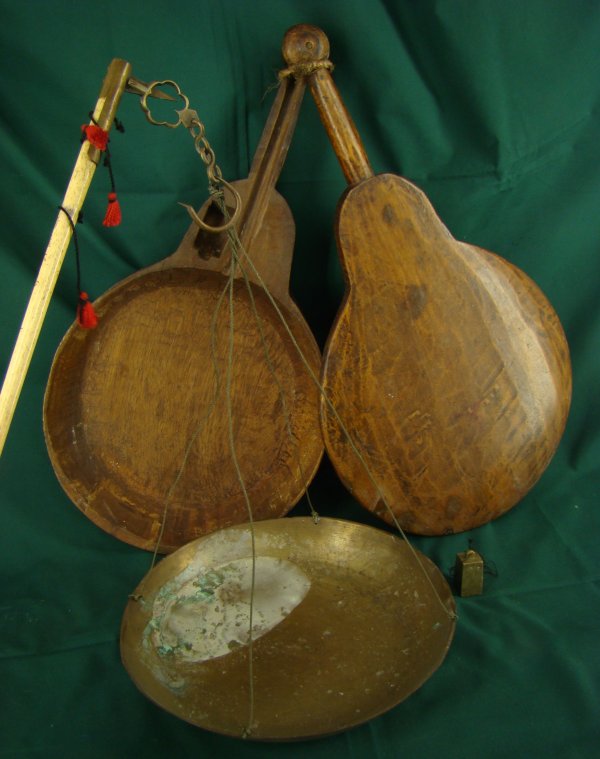 ANTIQUE WOOD, IVORY & BRASS CHINESE SCALE