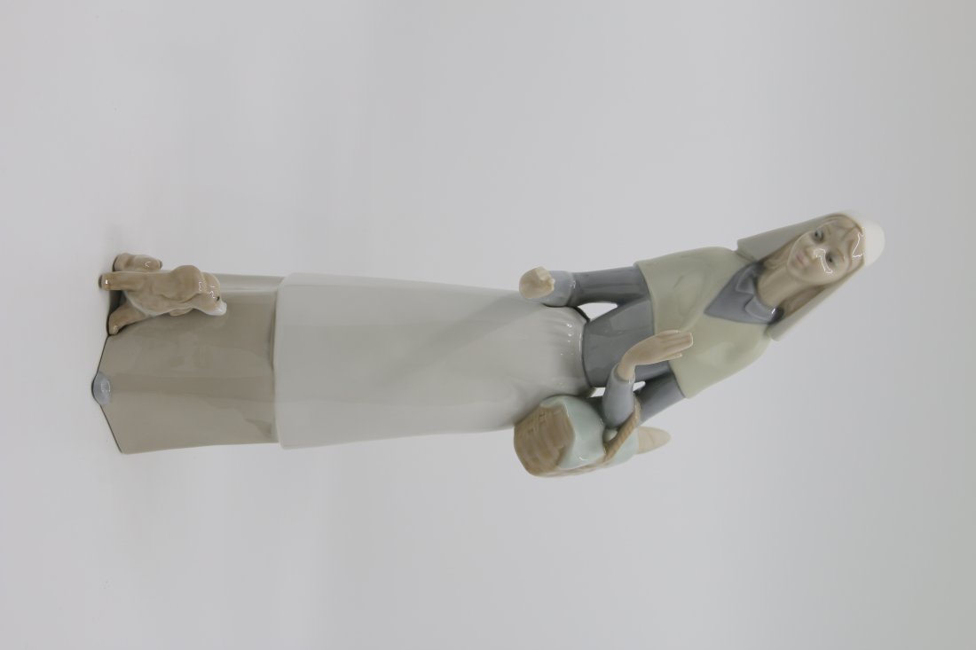 Lladro , Shepherdess with dog # 1034 (1 of 5)