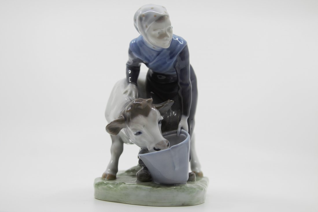 Thomsen, Christian Ludvig, 1860-1921, Girl feeding calf (1 of 6)