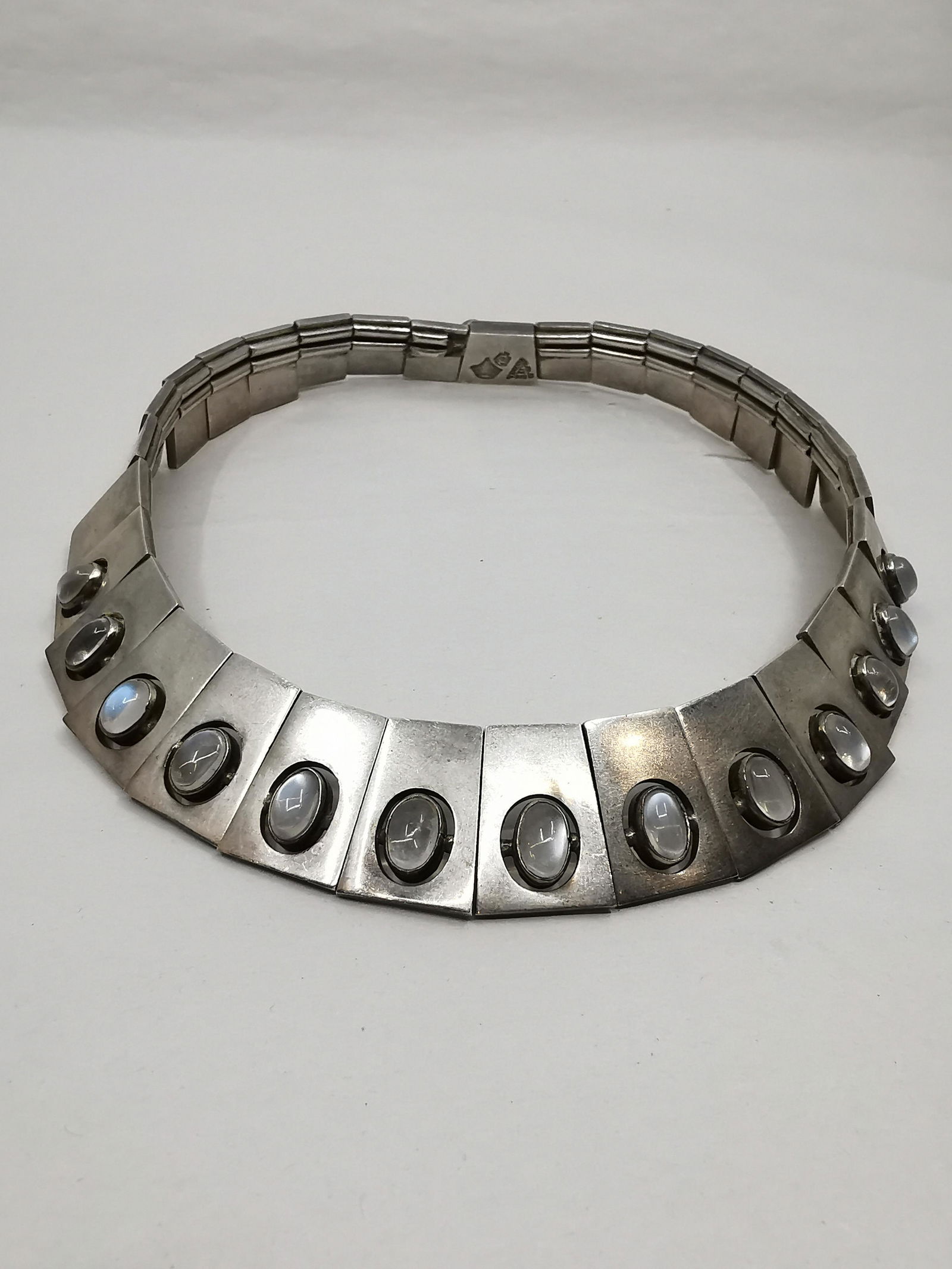 Antonio Pineda, Moonstone Silver Necklace (1 of 10)