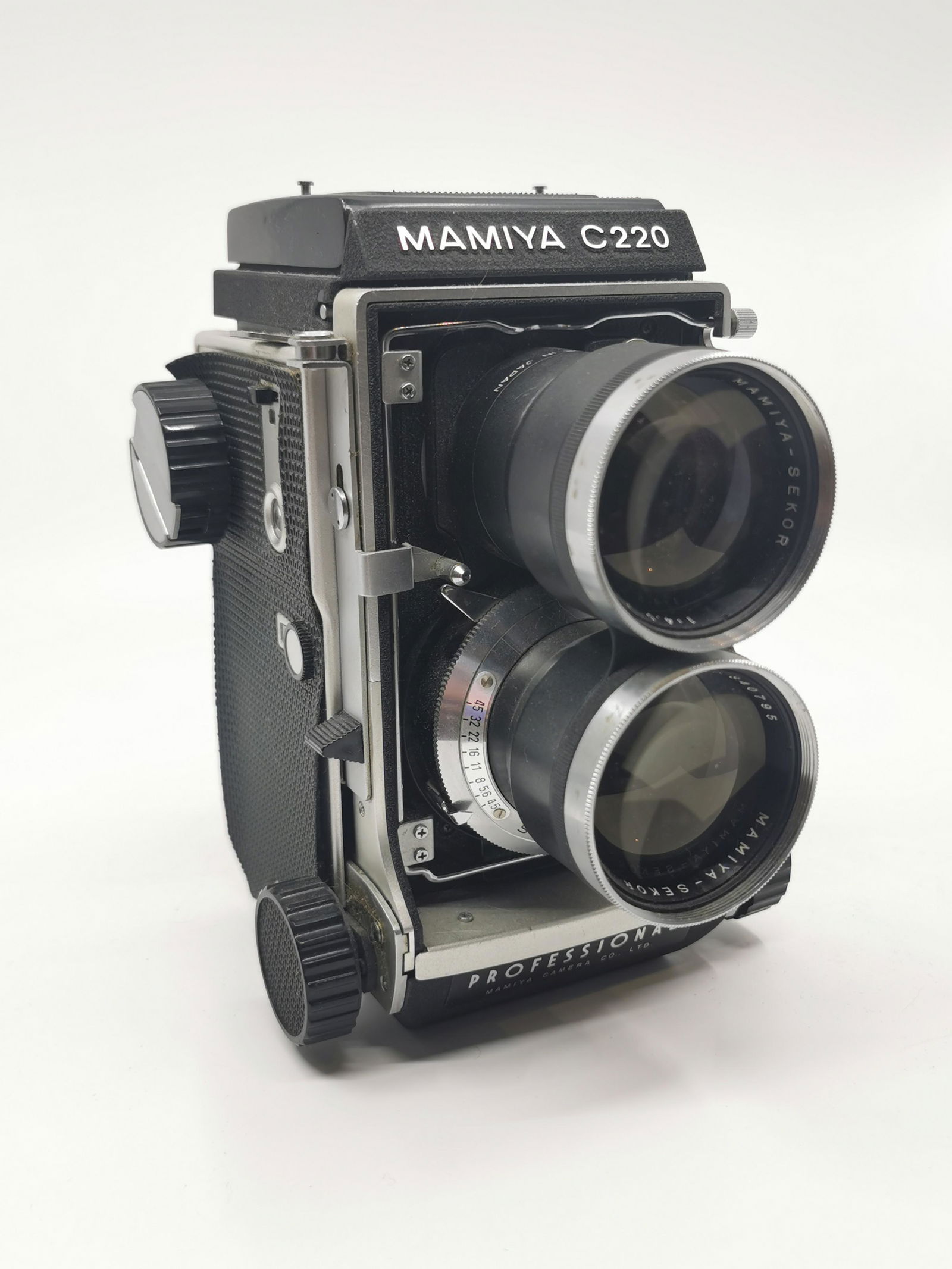 Mamiya C220 Professional Camera (1 of 6)