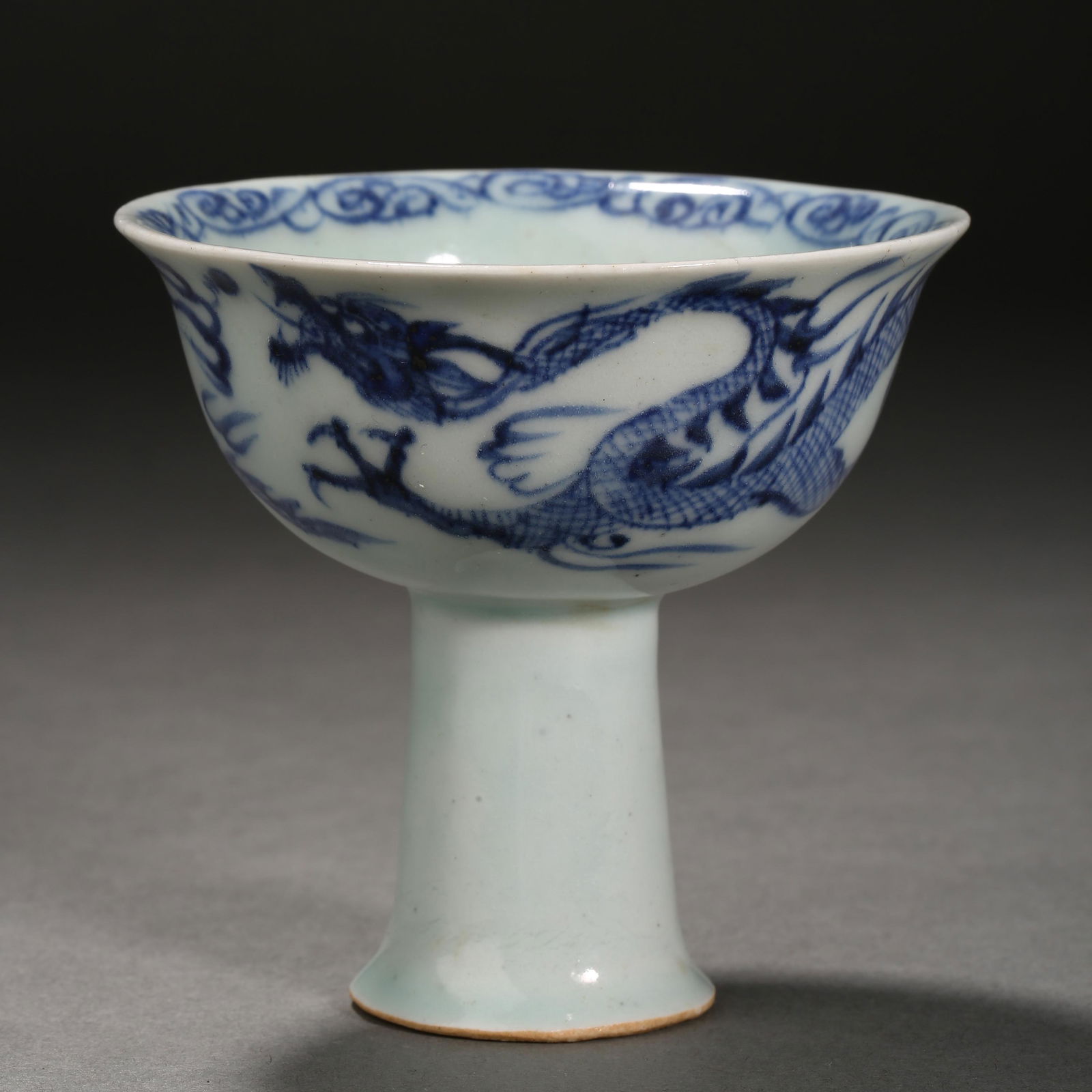 Yuan Dynasty of China,Blue and White Dragon Pattern High Foot Cup (1 of 7)