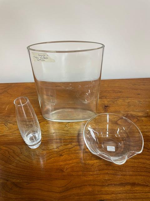 Collectible Glass Vases and Bowl (1 of 1)