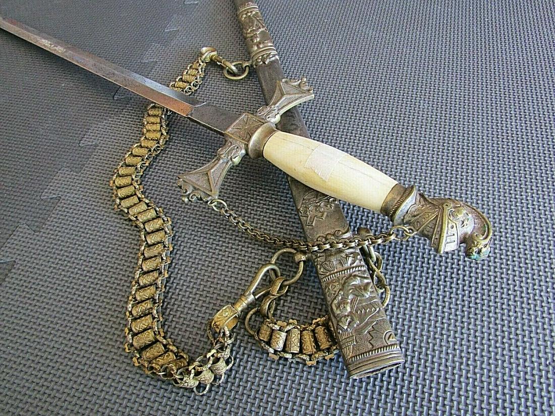 Knights Templar Belt Buckle & Sword Hanger Chains