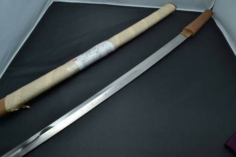 Katana Samurai Old sword shirasaya Edo antique steel: Samurai real sword Katana. Genuine Japanese Real katana. Handmade by Japanese sword craftsman. Made at the edo period (about 300 years old). No large damage. in good condition. Included: katana, shira