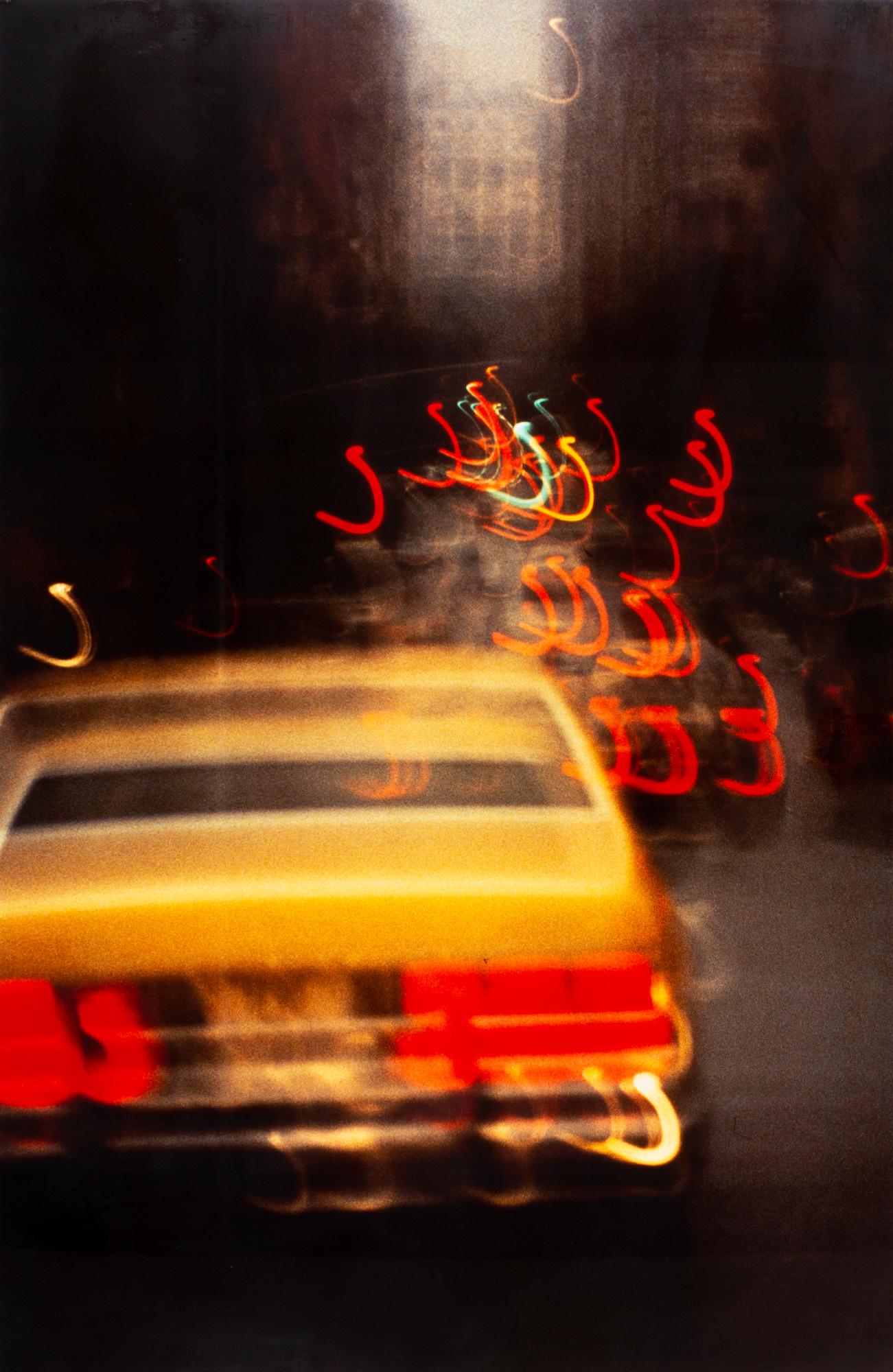 Rainer Fetting (1949 Wilhelmshaven - lebt in Berlin): New York Cabs. 1993. Fotografie Cibachrome auf Papier/Aluminium. Verso signiert, betitelt, datiert und nummeriert: Fetting, NY cabs, 93, 4/5. 151 x 100 cm. Im Holzrahmen: 181 x 131,4 cm. Provenienz: A