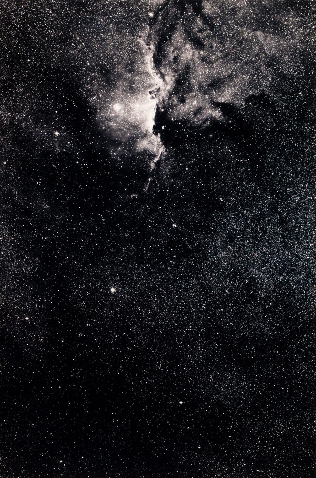 Thomas Ruff (1958 Zell am Harmersbach - lebt in Duesseldorf): 16h 30m/-50Â° (STE 5.01) aus der Serie: Sterne. 1990/1994. C Print auf Kodak Professional Paper. Verso wohl handschriftlich signiert und nummeriert aus einer Auflage von 175 Exemplaren. Blattmass: 1