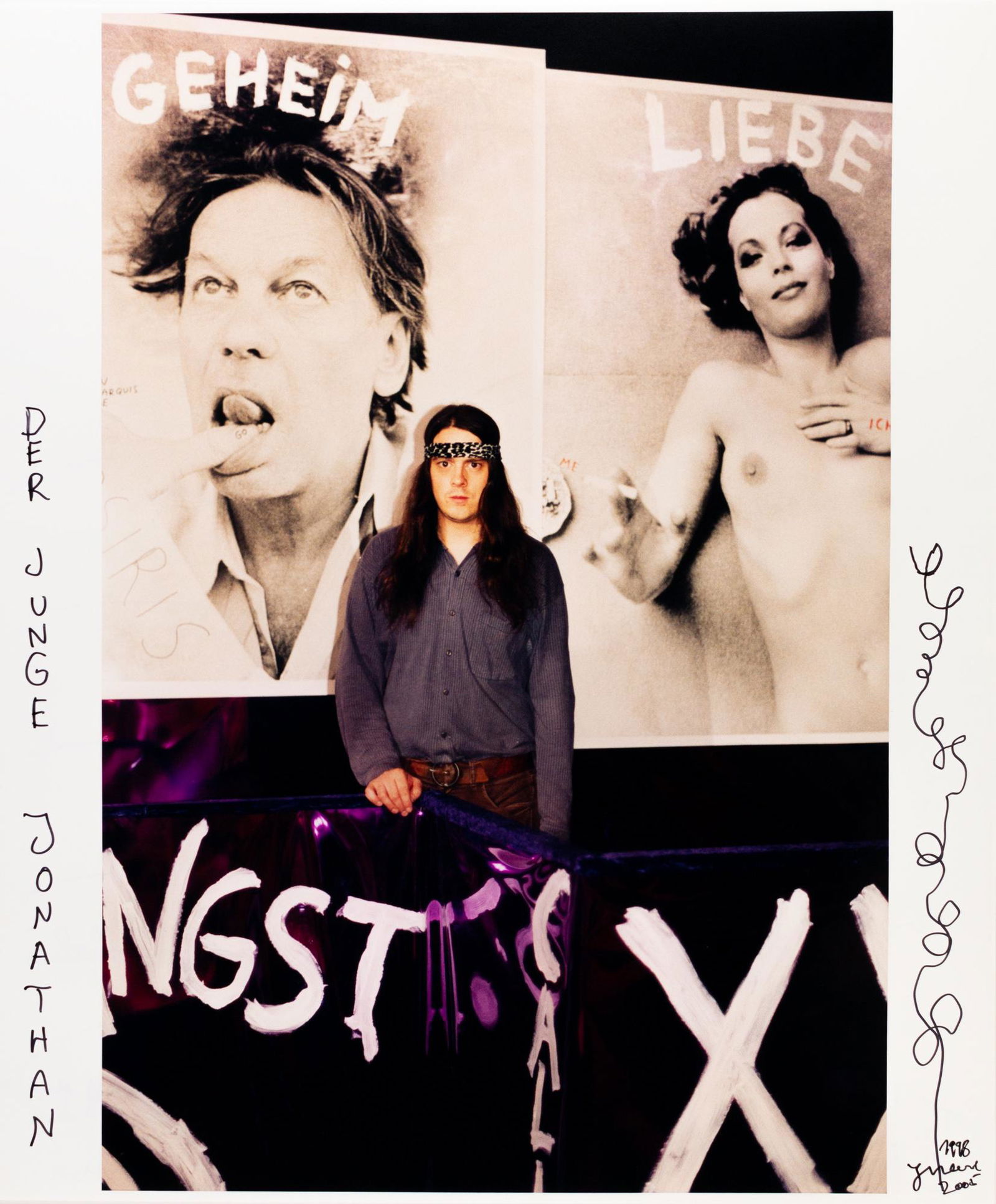 Jonathan Meese (1970 Tokio - lebt in Berlin): Der junge Jonathan. 2005. Filzstift auf C-Print, sowie verso mit Zeichnung. Mehrfach signiert und datiert, sowie betitelt und gewidmet: JMeese, 2005, Der junge Jonathan, fuer Reinald Daddy + Irmelini,