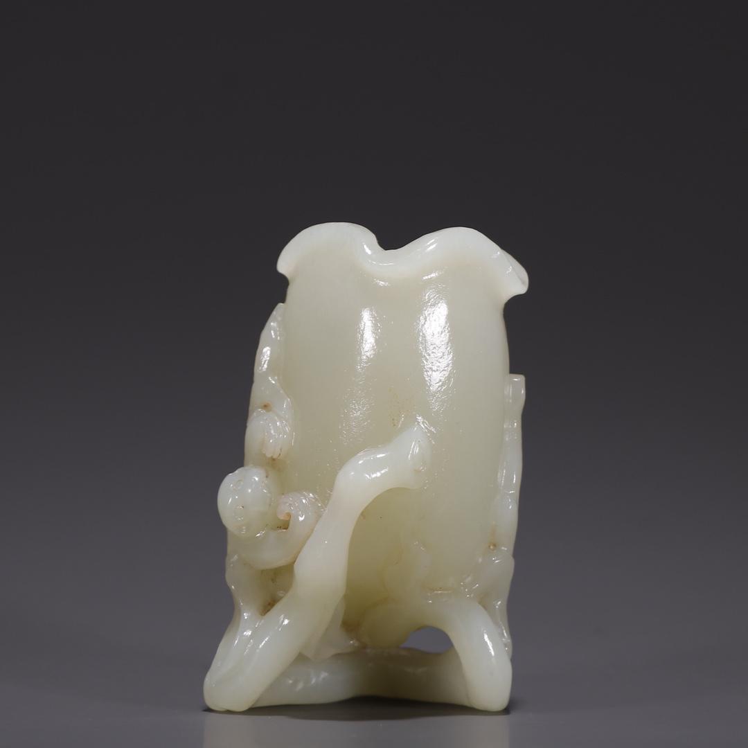 A Fine Hetian Jade Carved Ornament (1 of 9)