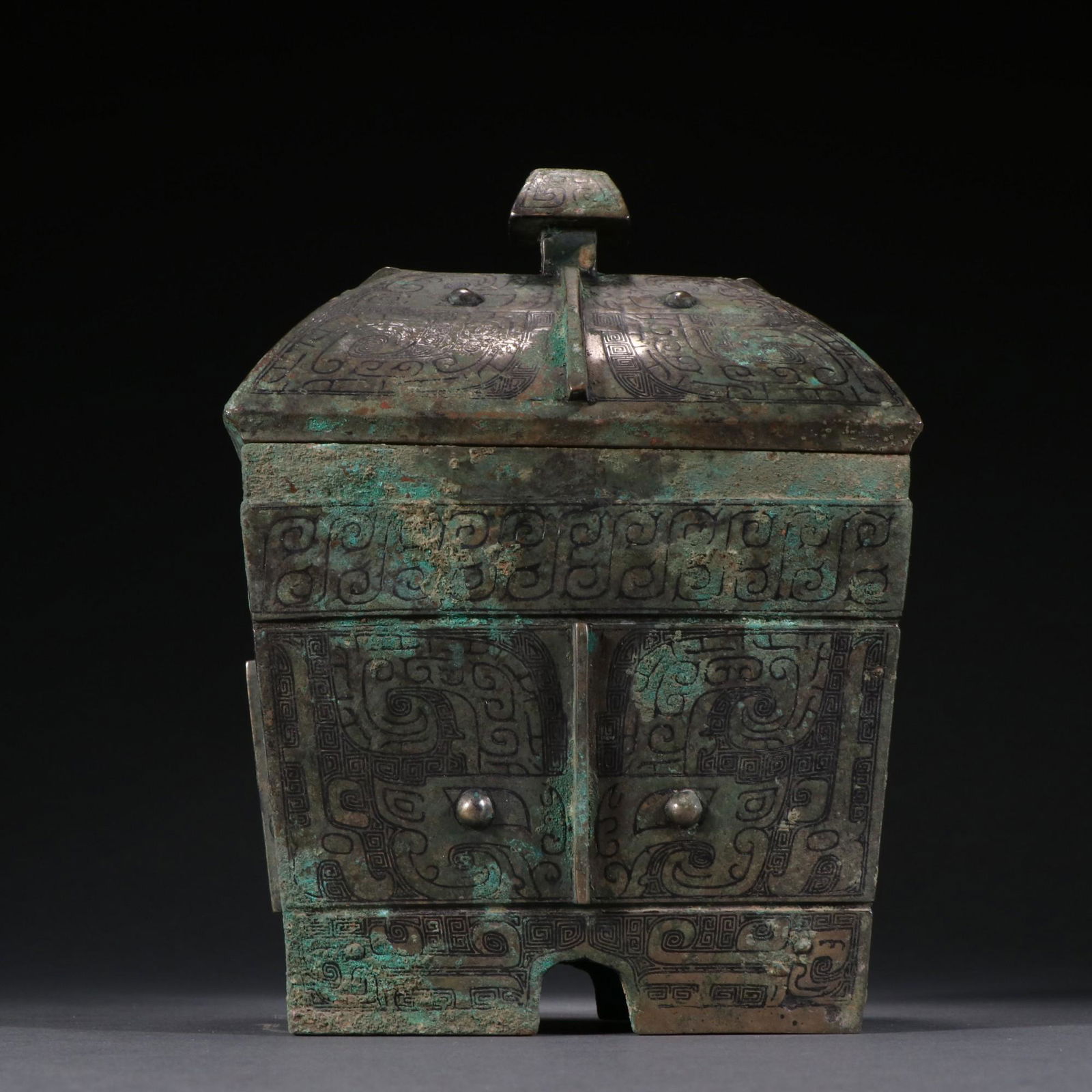 A Rare Bronze 'Tao Tie' Pattern Zun (1 of 9)