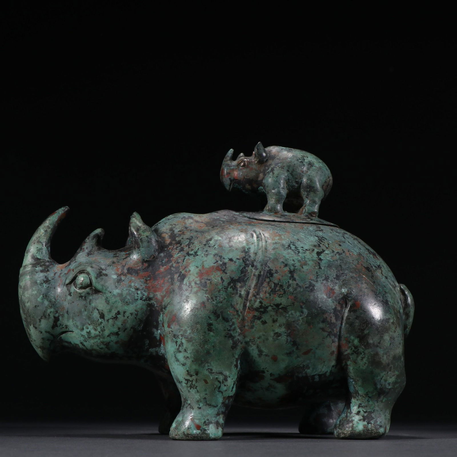 An Unusual Bronze Ox Ornament (1 of 9)