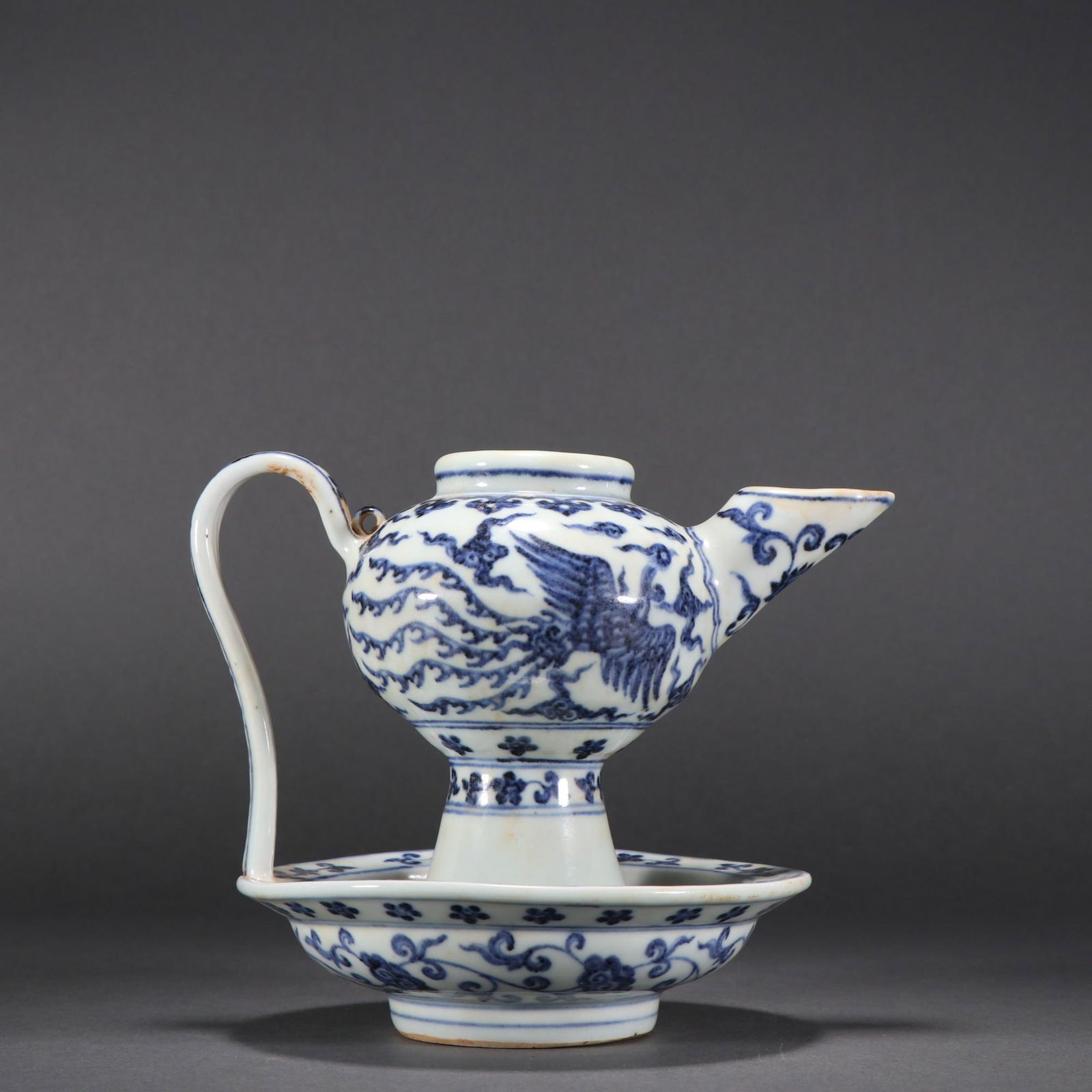 An Unusual Blue and White Phoenix Pattern (1 of 9)