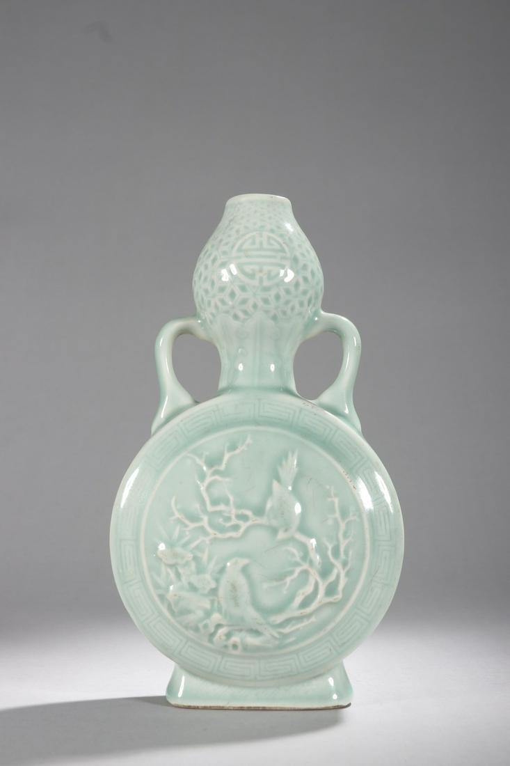 A Rare Bean Green Glaze Amphora (1 of 9)
