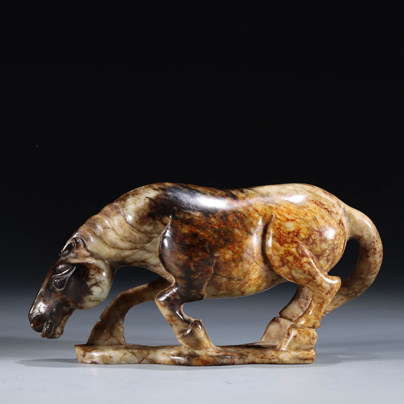 A Fine Jade Carved Horse Ornament (1 of 9)