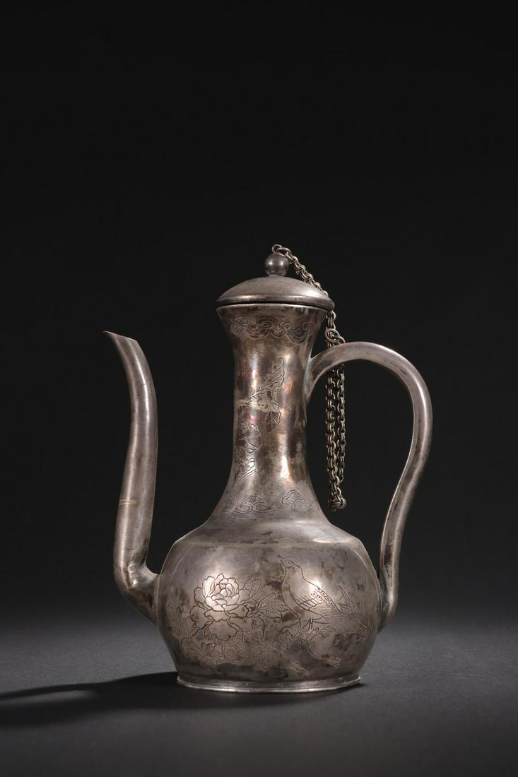 A Fine Silver Pot With Flower Pattern (1 of 9)