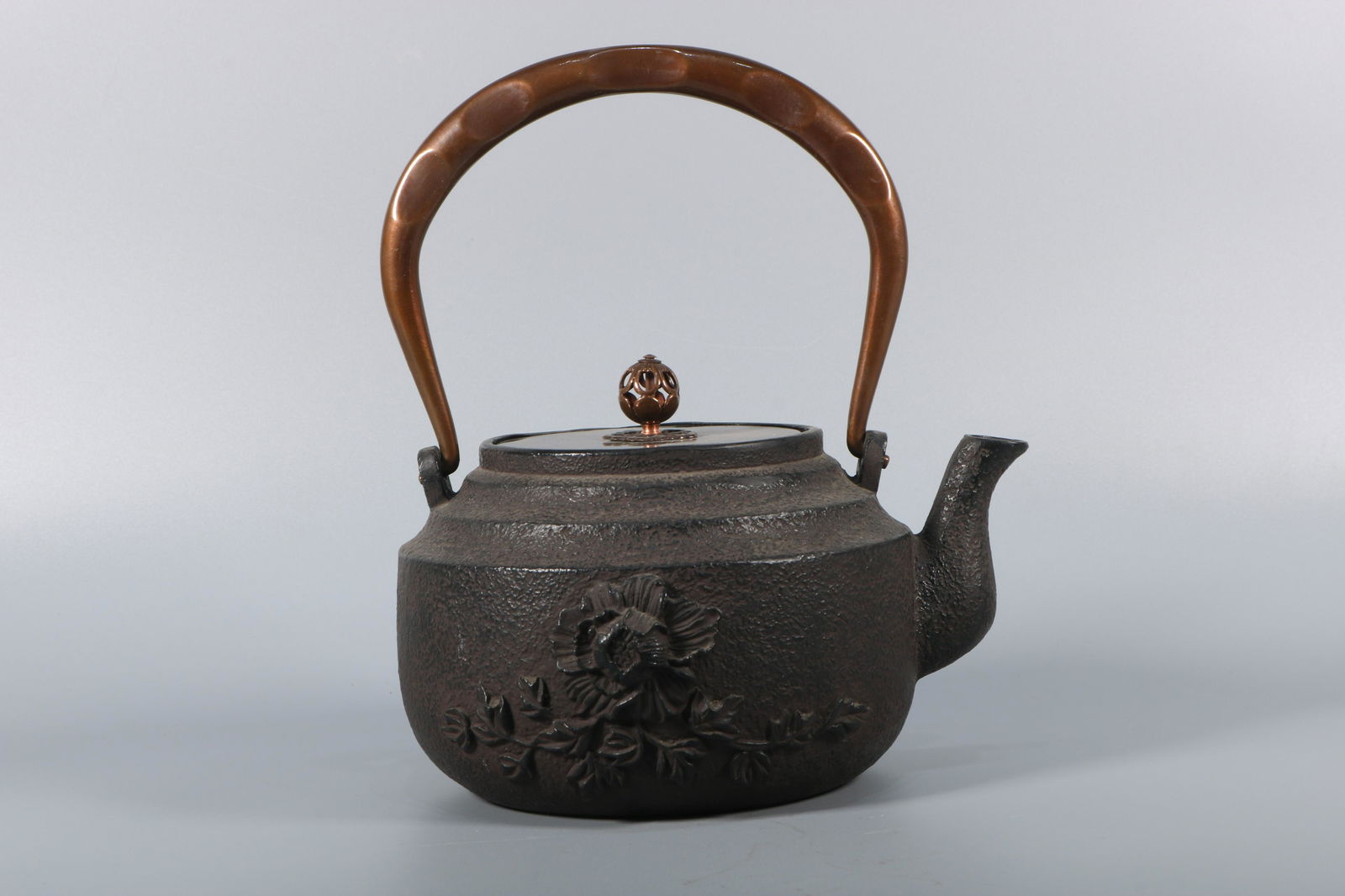 A Rare Japanese Reflow Iron Kettle (1 of 7)