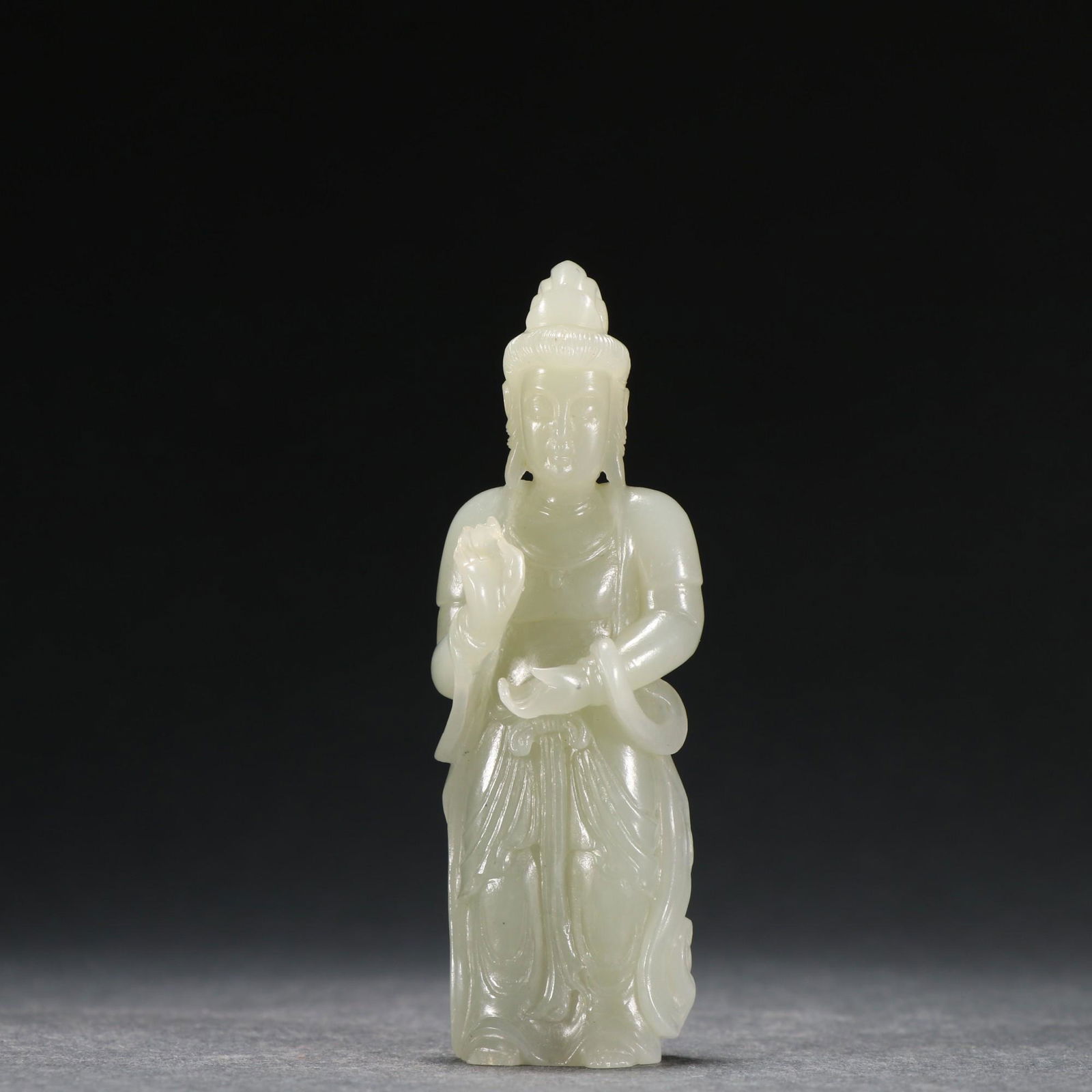 A Fine Hetian Jade Carved Figure Ornament (1 of 9)