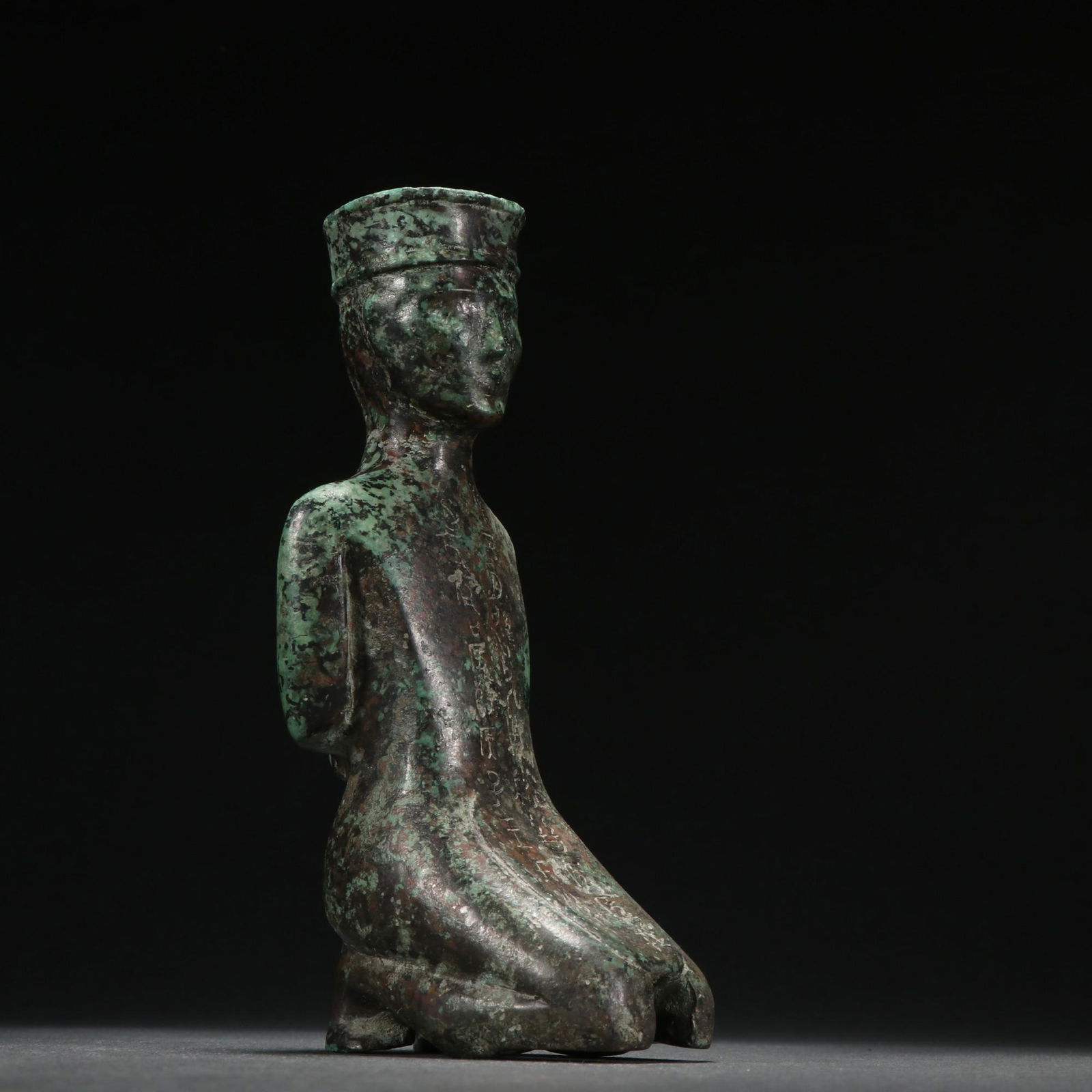 A Fine Bronze Figure Ornament (1 of 9)