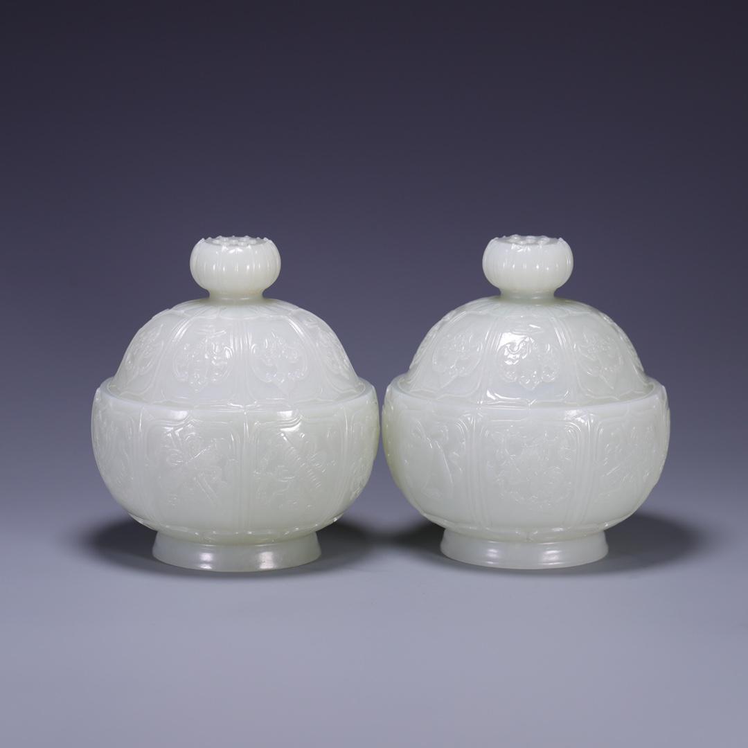 A Pair of Fine Jade Boxes (1 of 9)