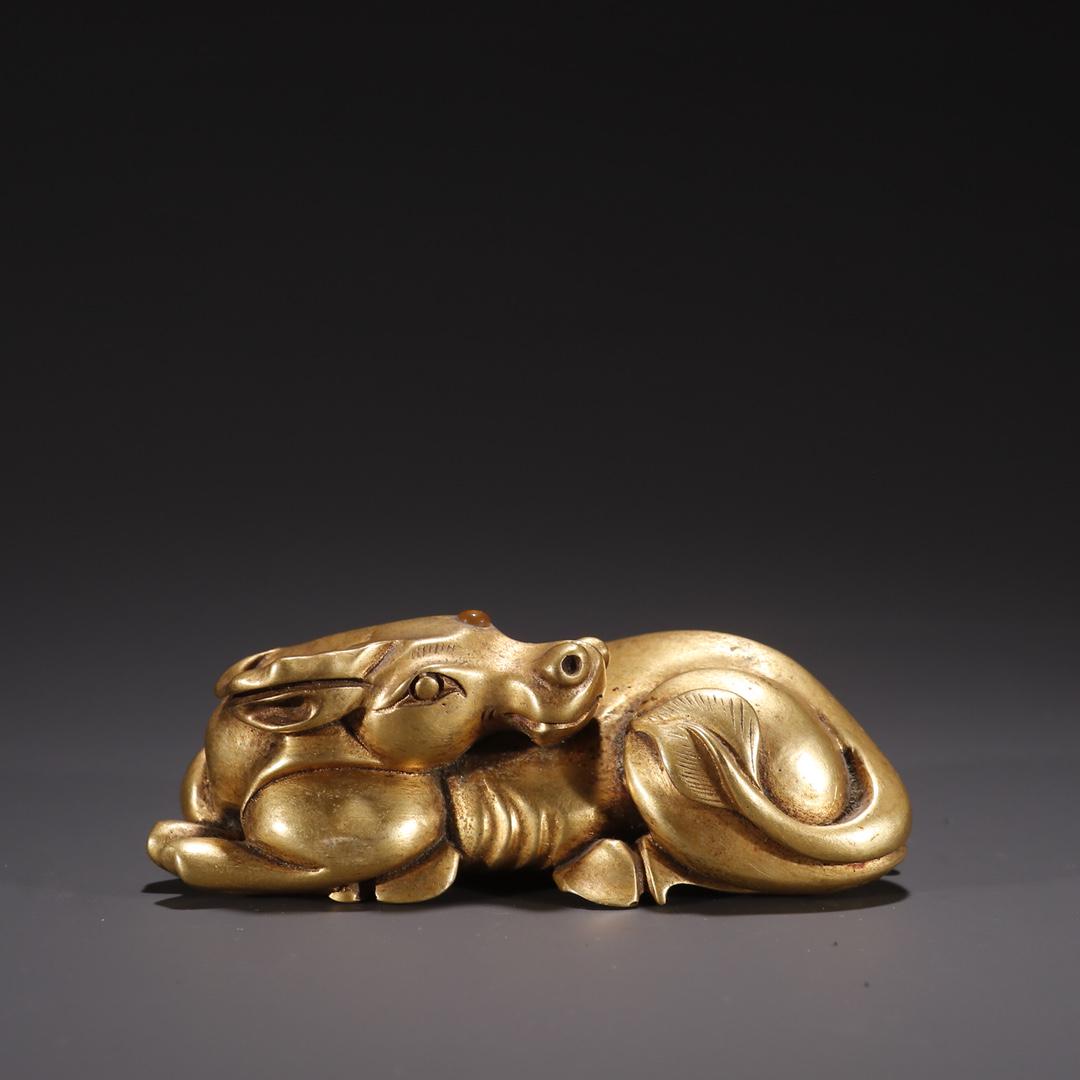 A Fine Gilt-bronze Beast Ornament (1 of 9)
