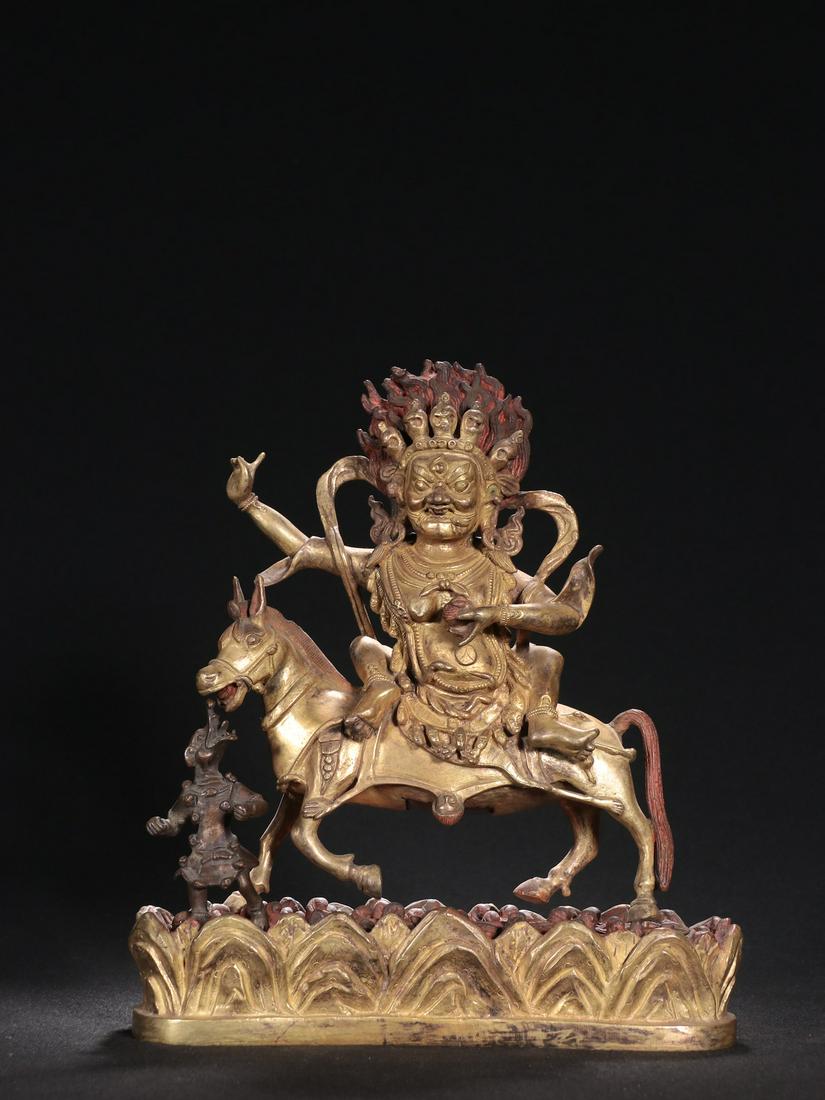 A Fine Gilt-bronze Figure of Buddha (1 of 9)