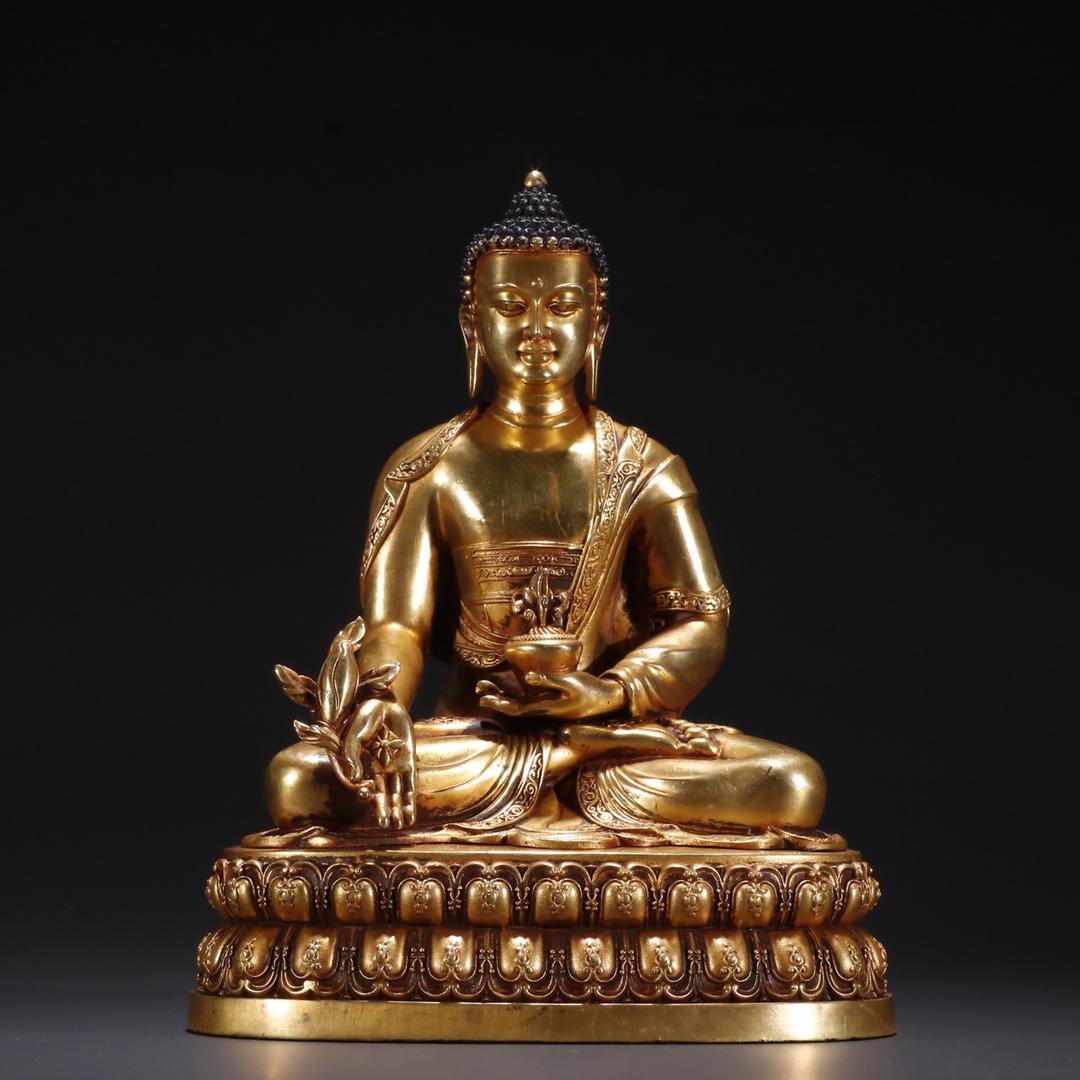 A Fine Gilt-bronze Figure of Buddha (1 of 9)