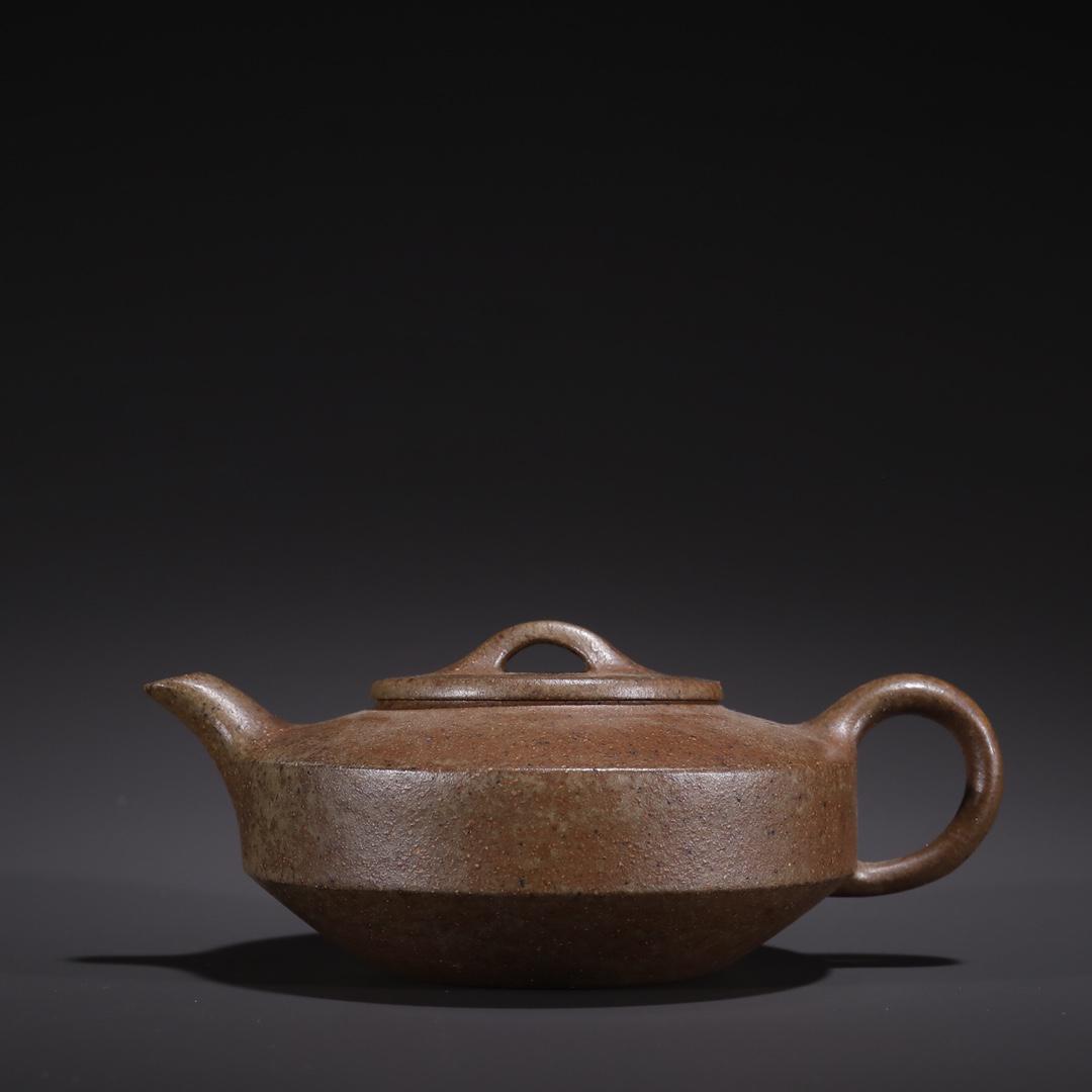 A Fine Zisha Teapot (1 of 9)